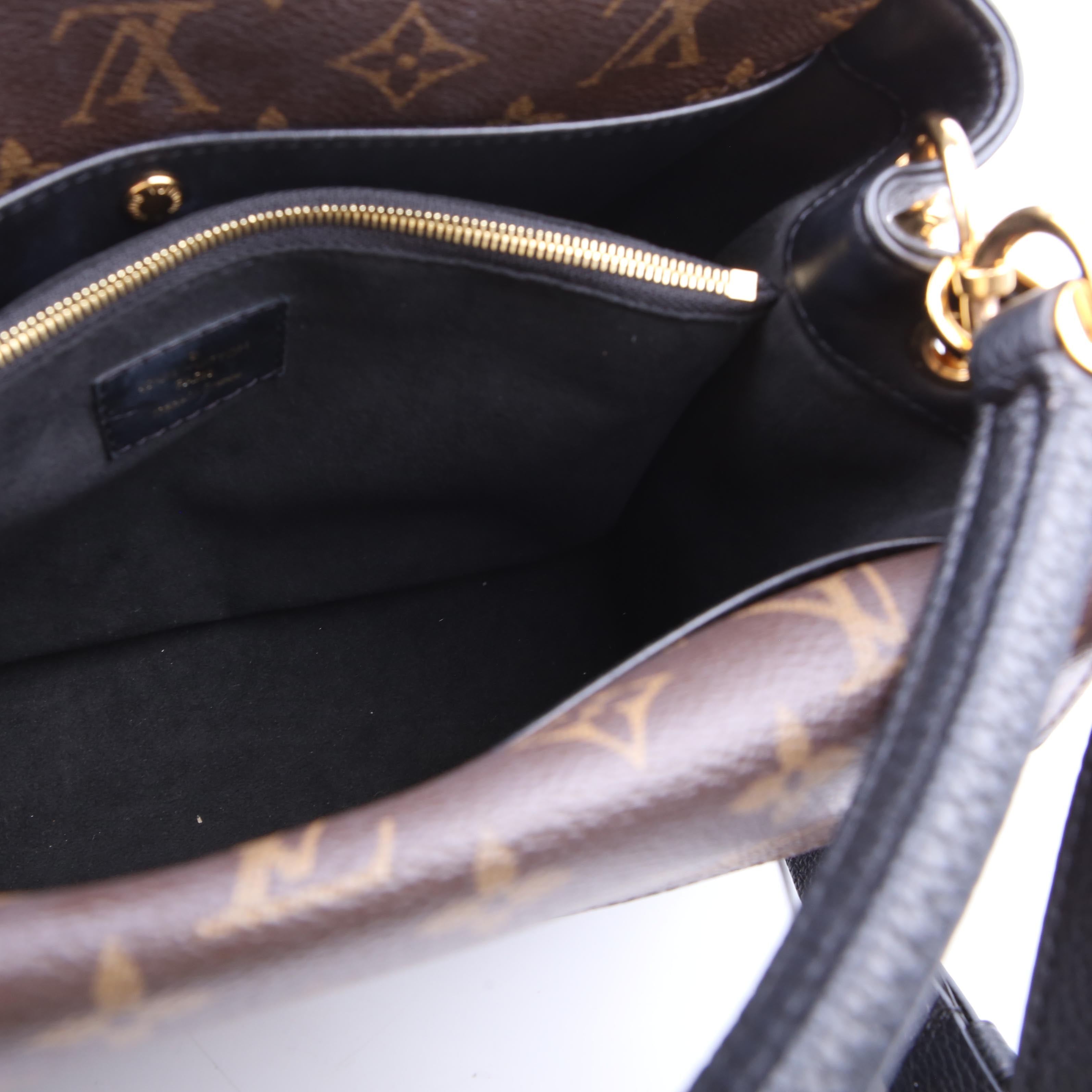 Double V Leather Black