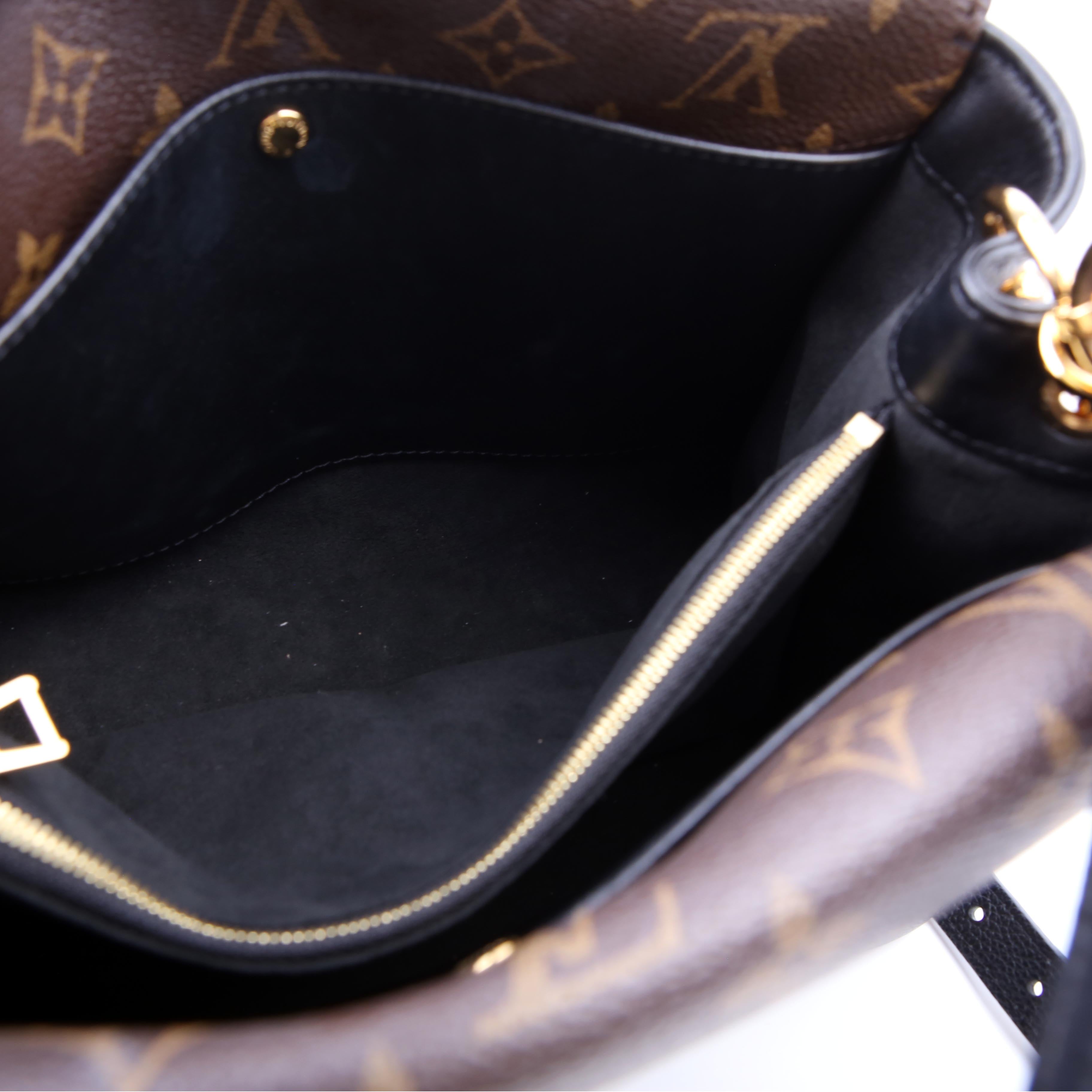 Double V Leather Black