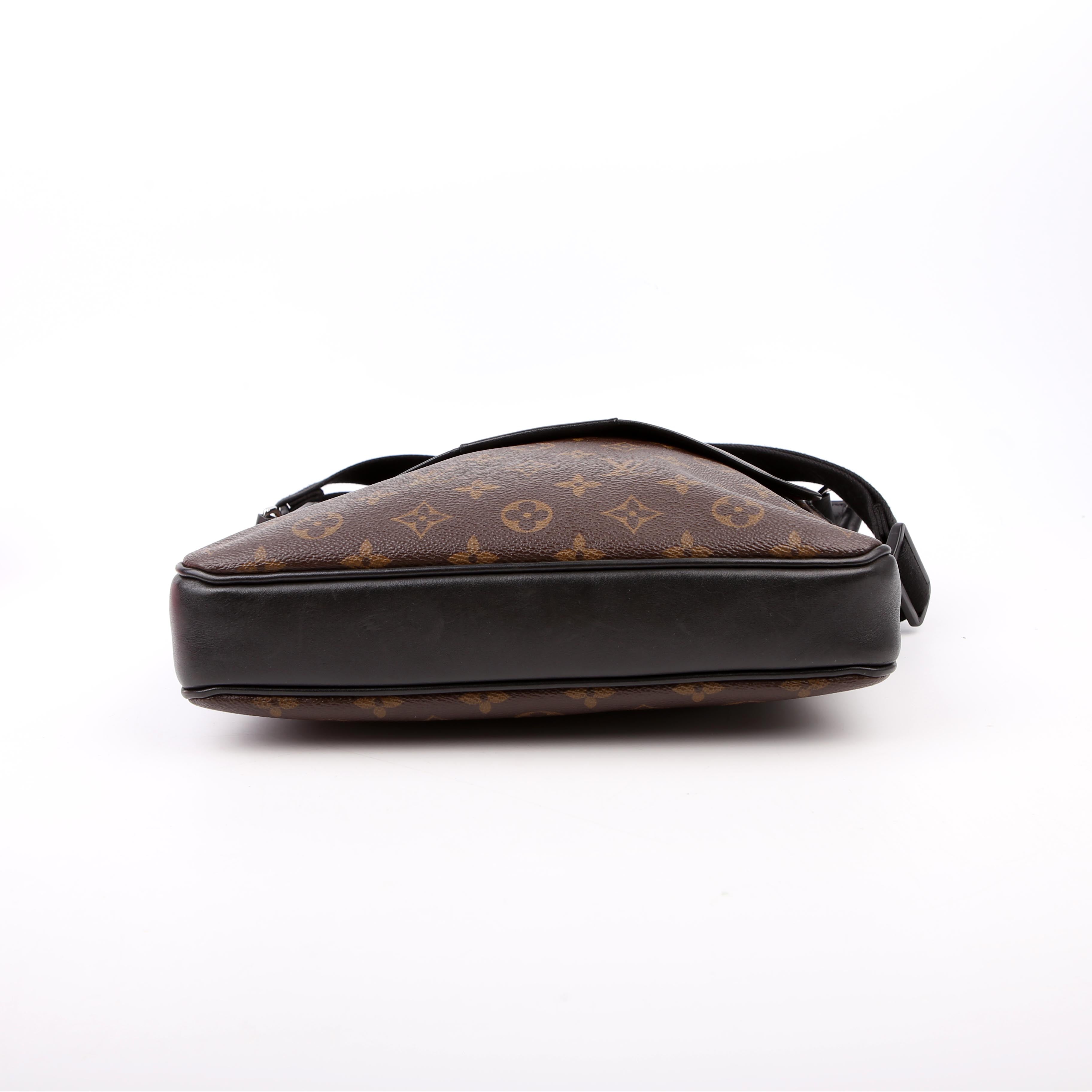 Bass MM Macassar Monogram