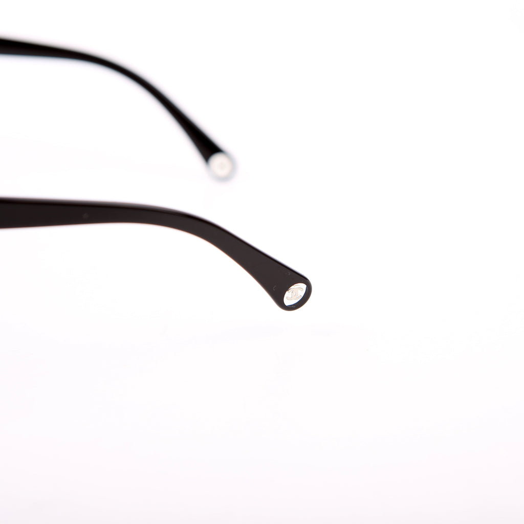 5551-U Rectangular Polarized Sunglasses