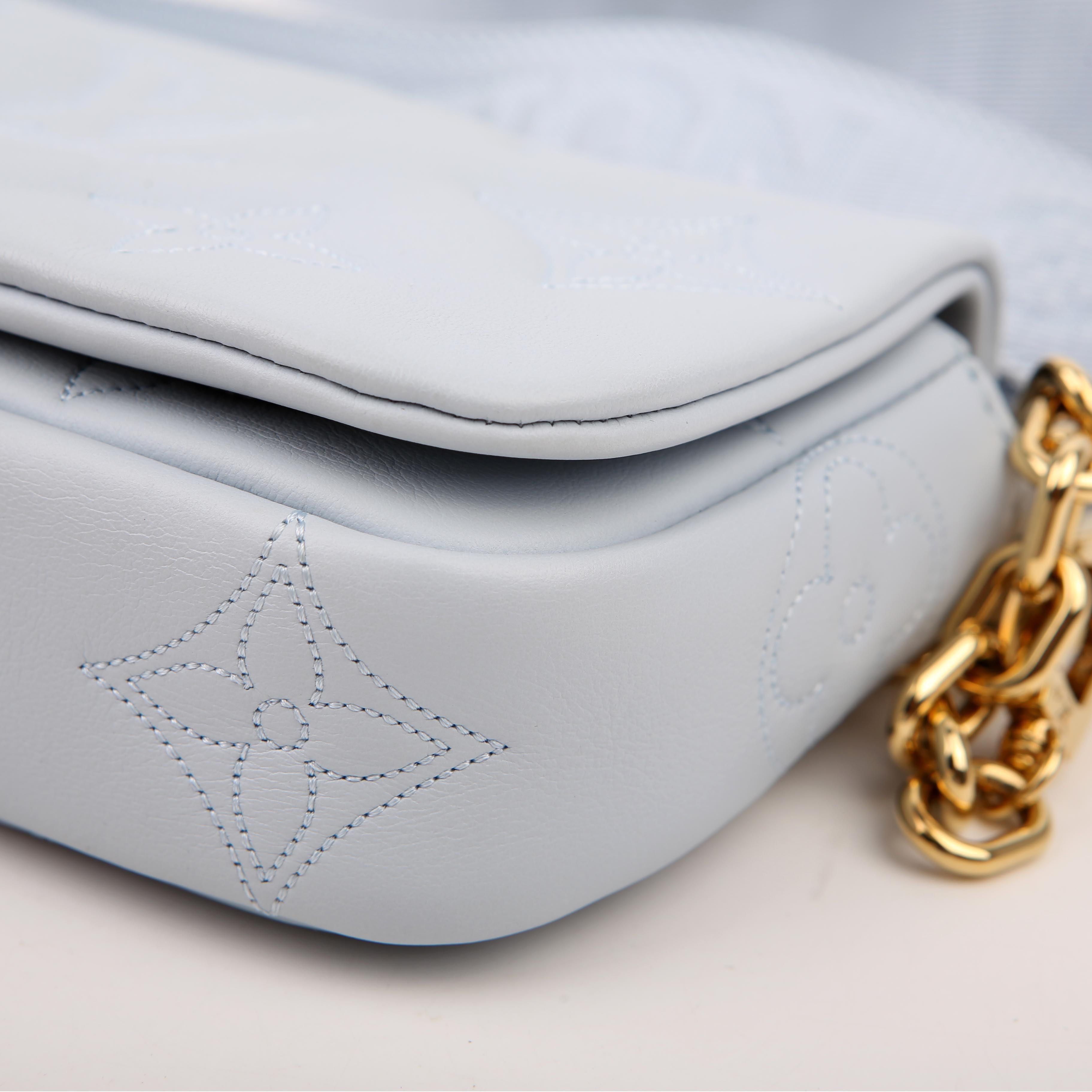 Wallet On Strap Bubblegram Blue