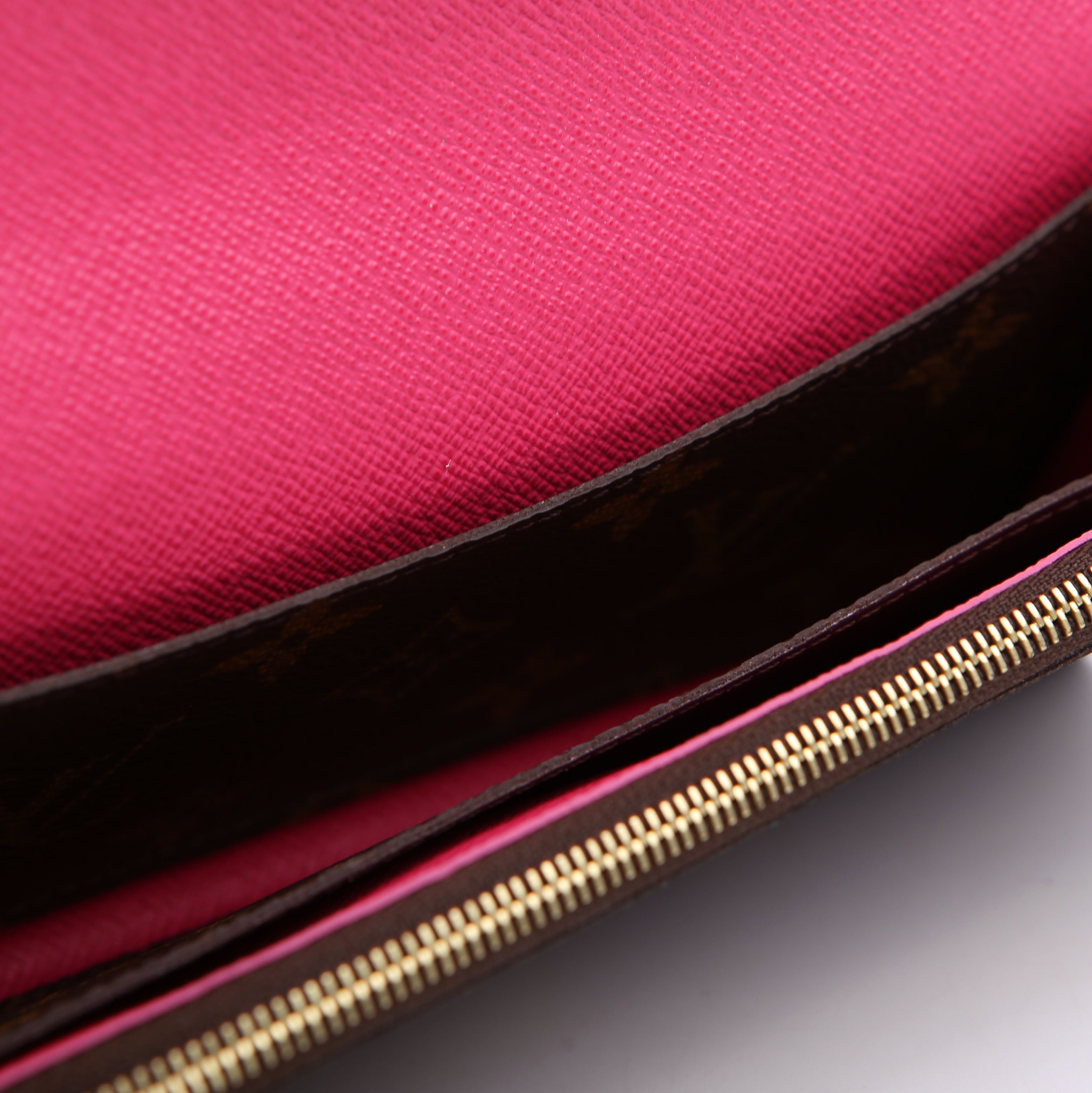 Emilie Wallet Flower