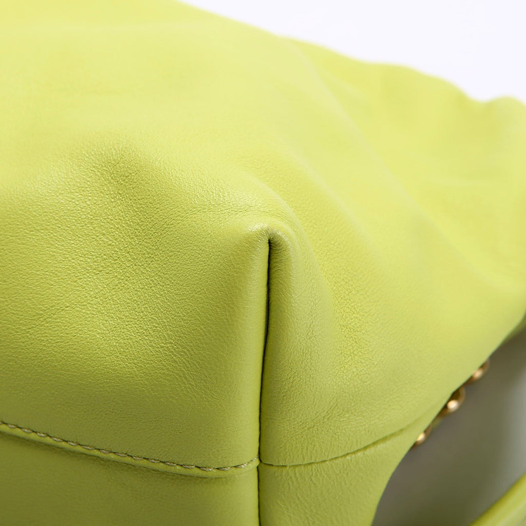 Flamenco Knot Clutch Medium Lambskin Green