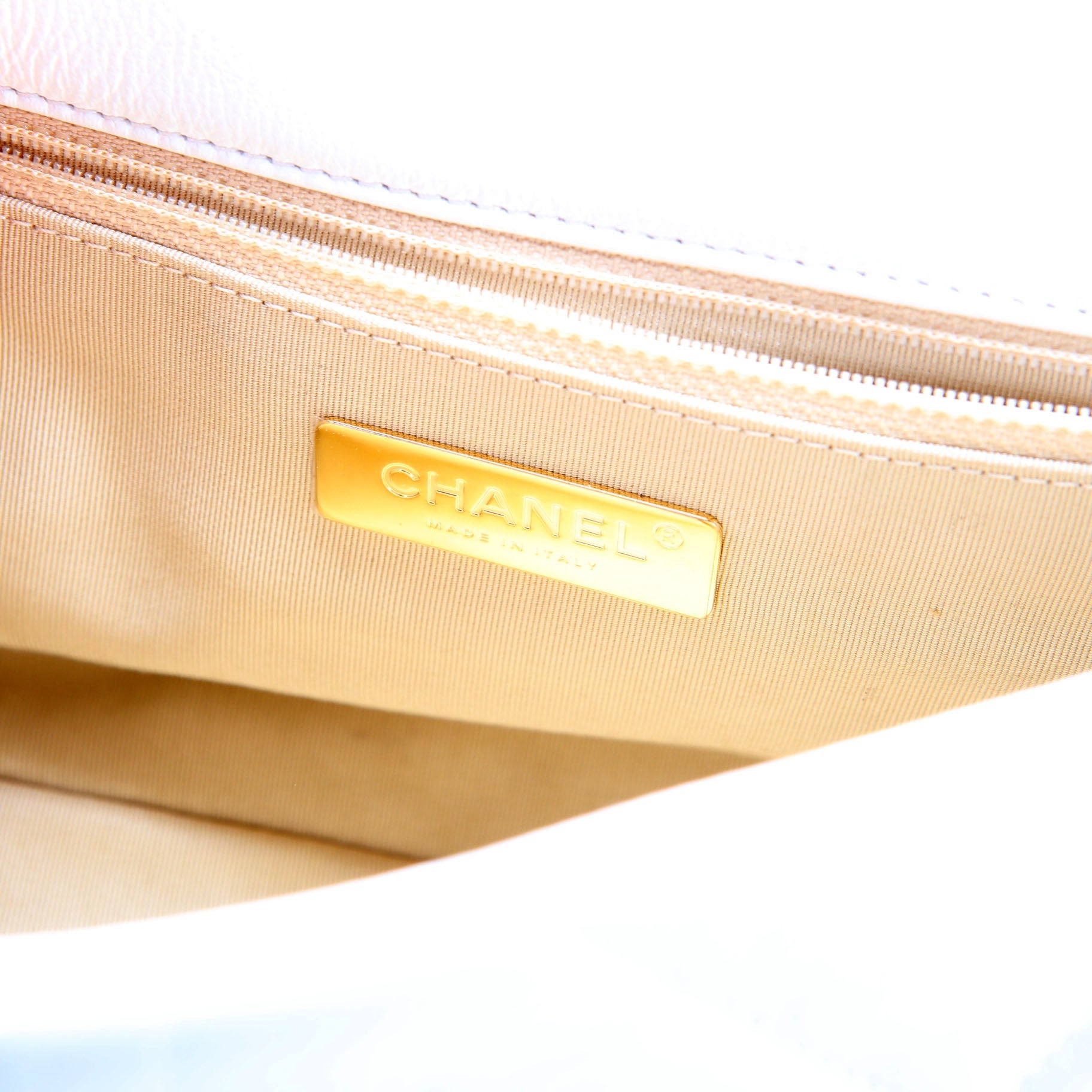 Quilted Lambskin 19 Small Flap 31M