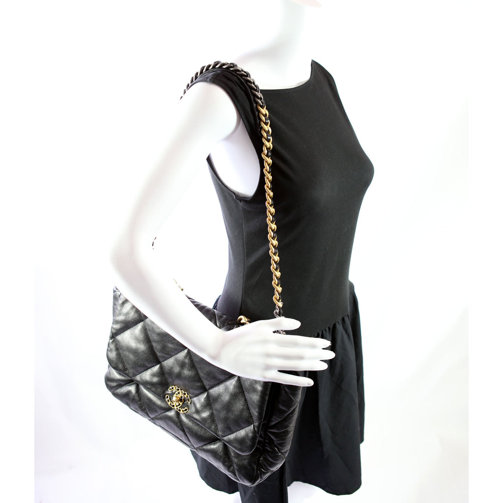 Quilted Goatskin 19 Maxi Flap 29M