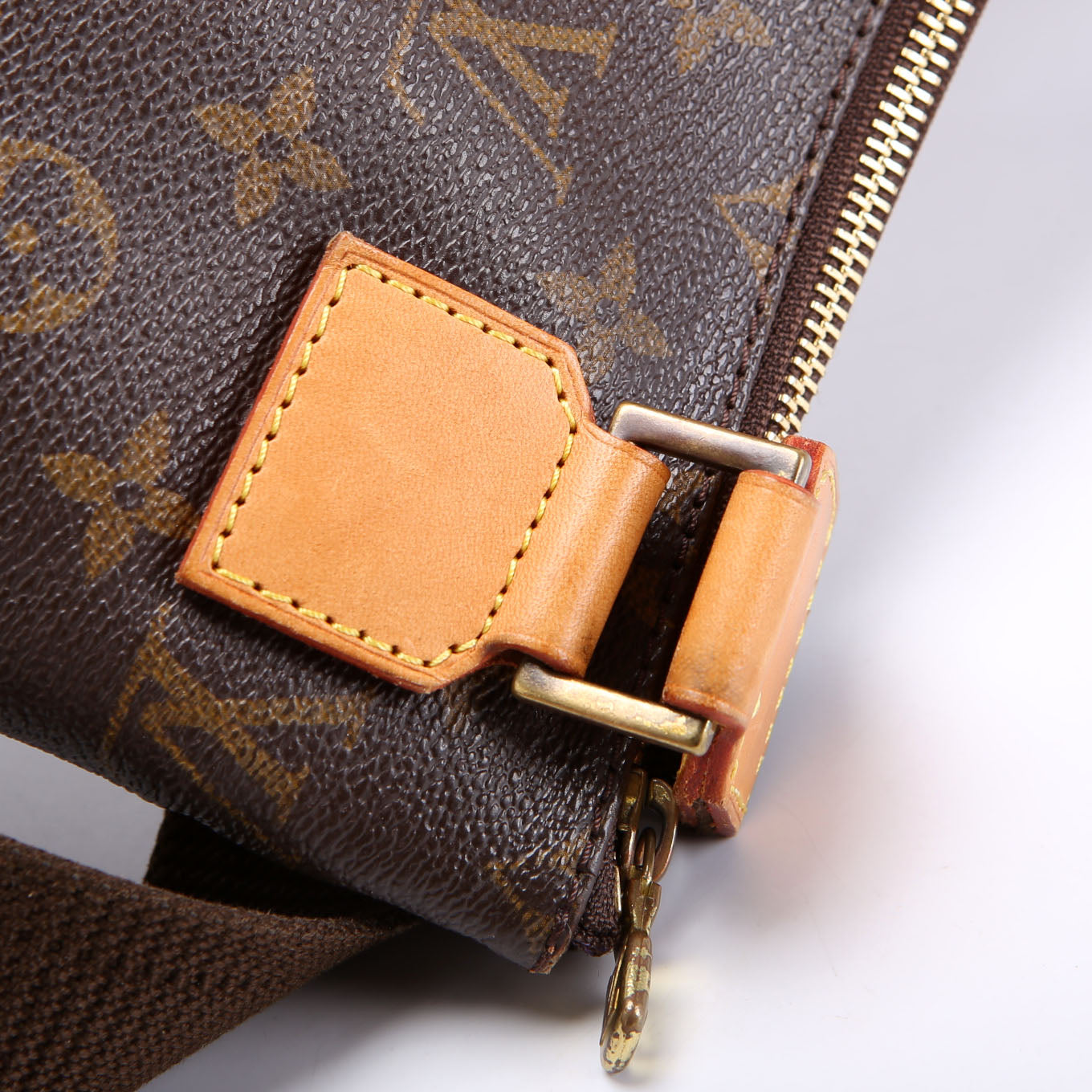 Pochette Bosphore Monogram