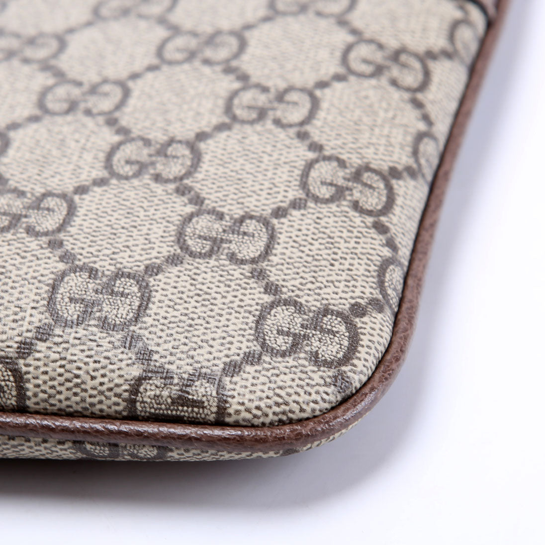 Gucci 517551 GG Supreme Ophidia Pouch Brown