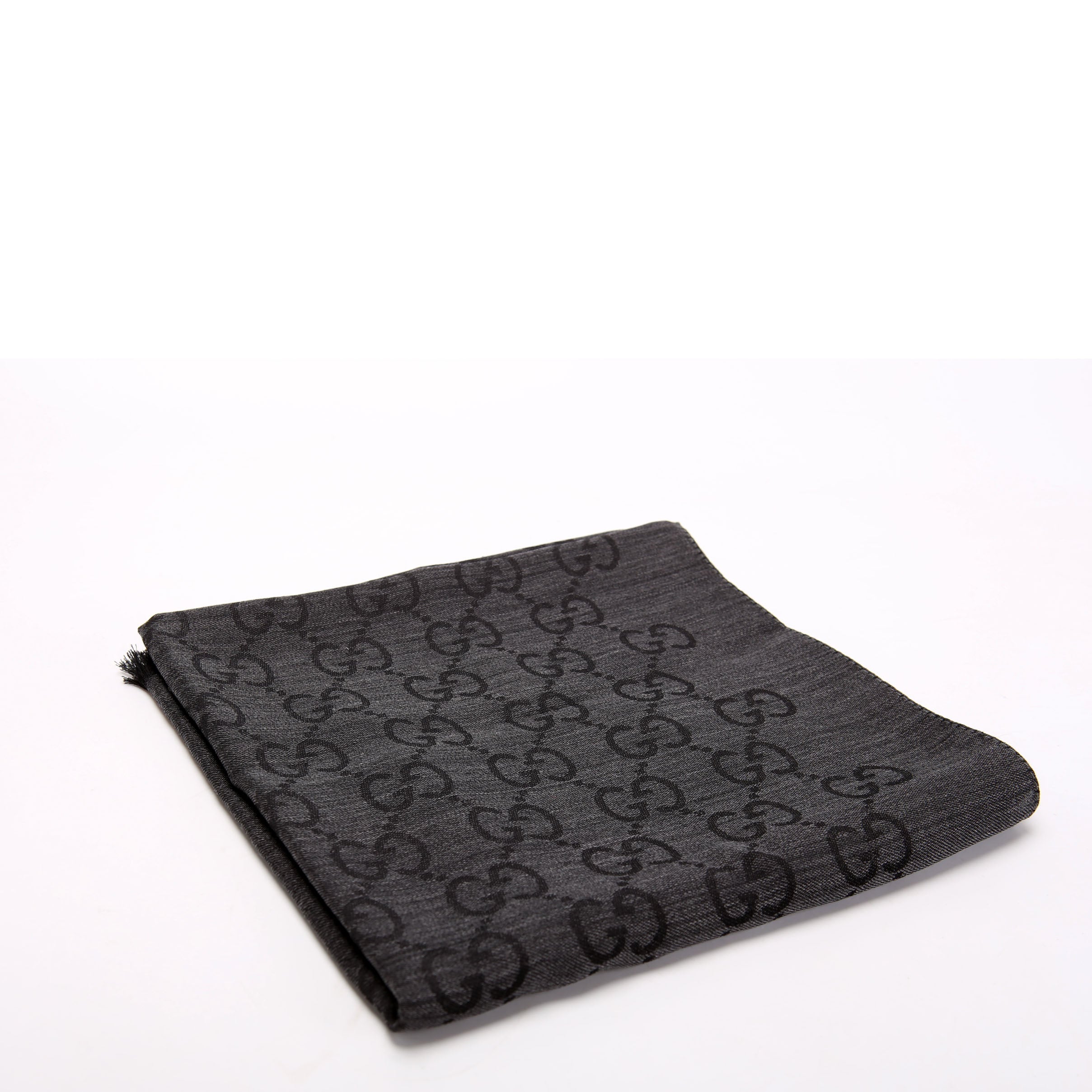 Gucci 165904 GG Jacquard Knit Scarf Grey