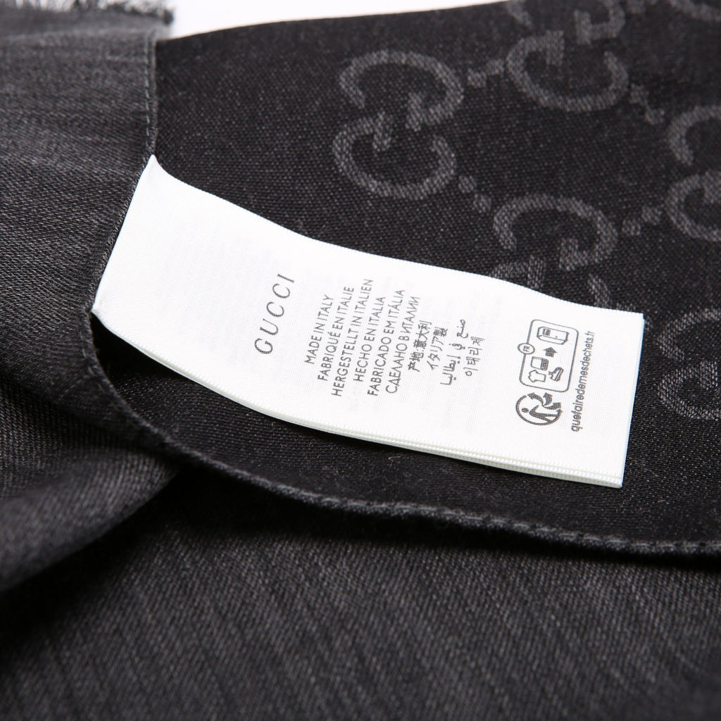 Gucci 165904 GG Jacquard Knit Scarf Grey