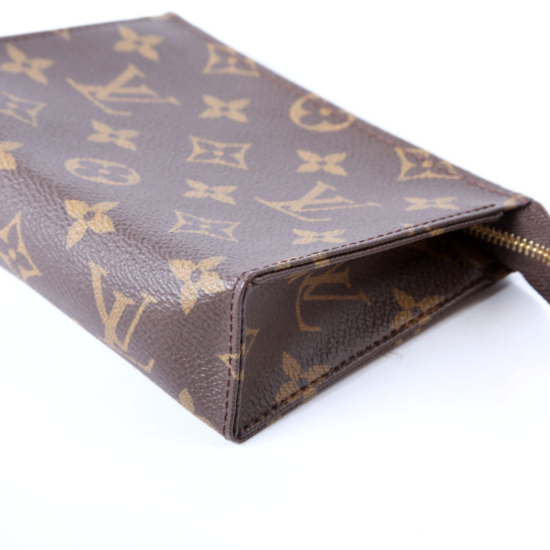Toiletry Pouch 15 Monogram Newer