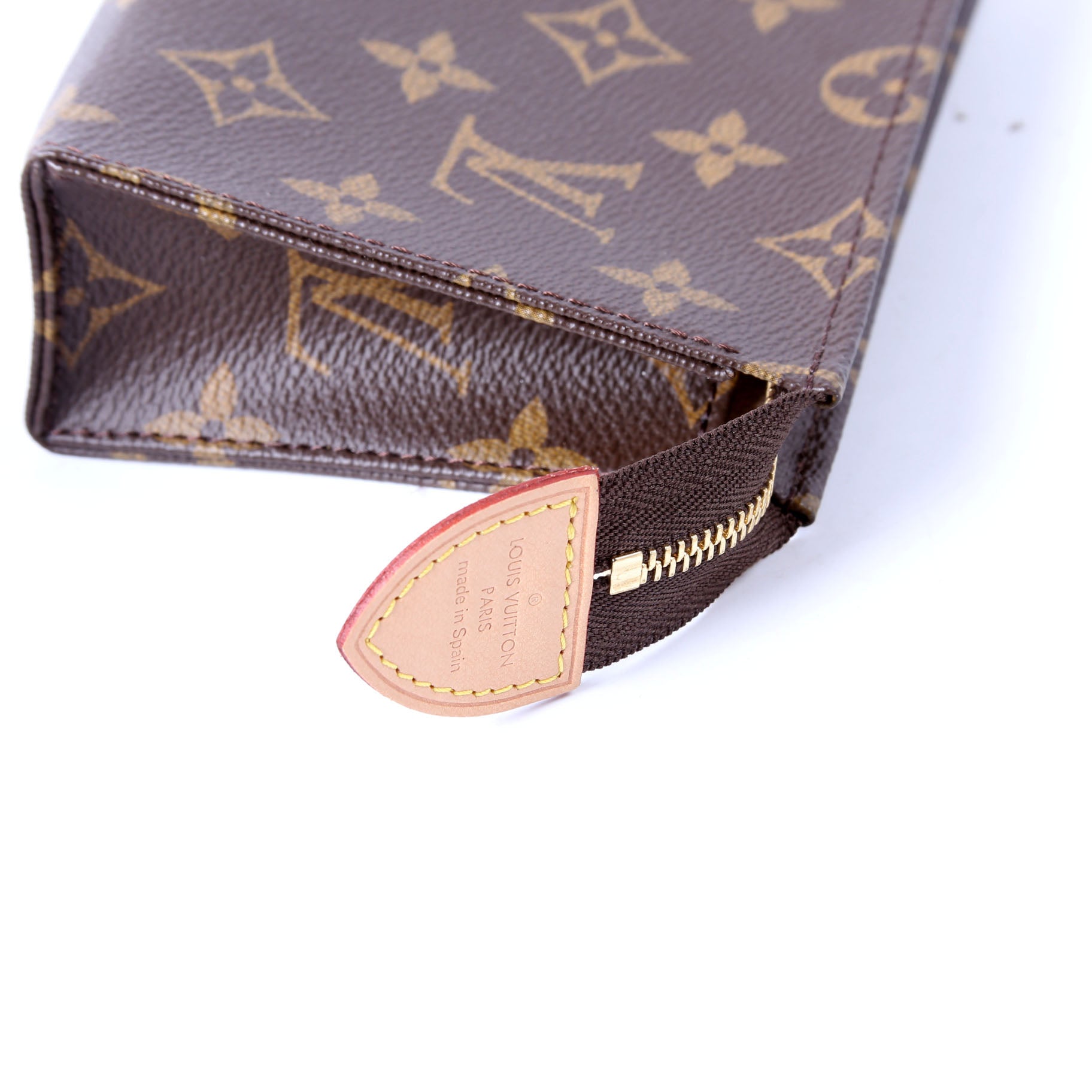 Toiletry Pouch 15 Monogram Newer