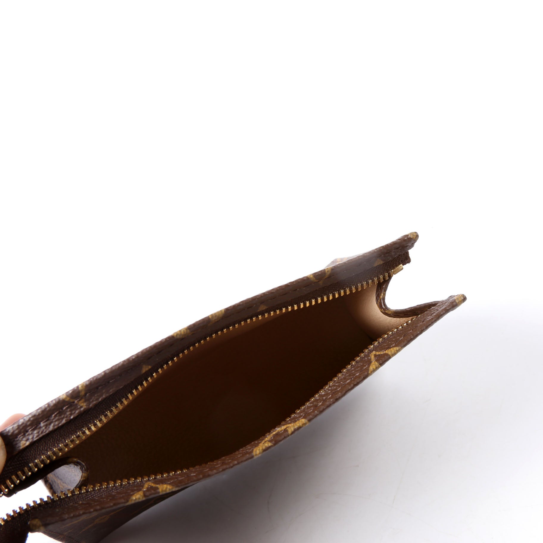 Toiletry Pouch 15 Monogram Newer