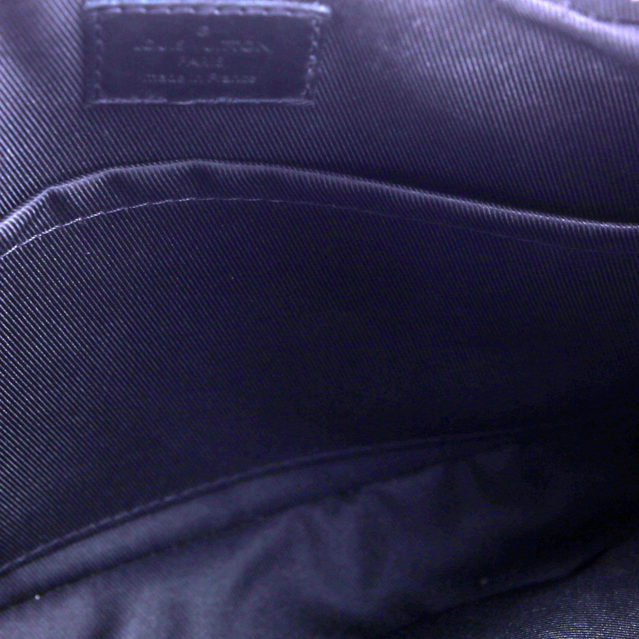 Trio Messenger Reverse Monogram Eclipse