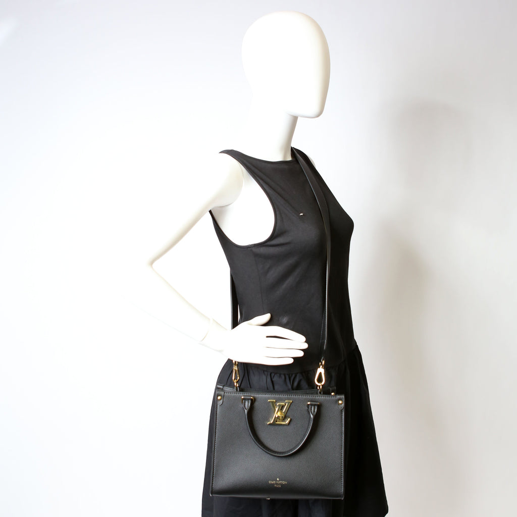 Lock & Go Tote Calfskin Black