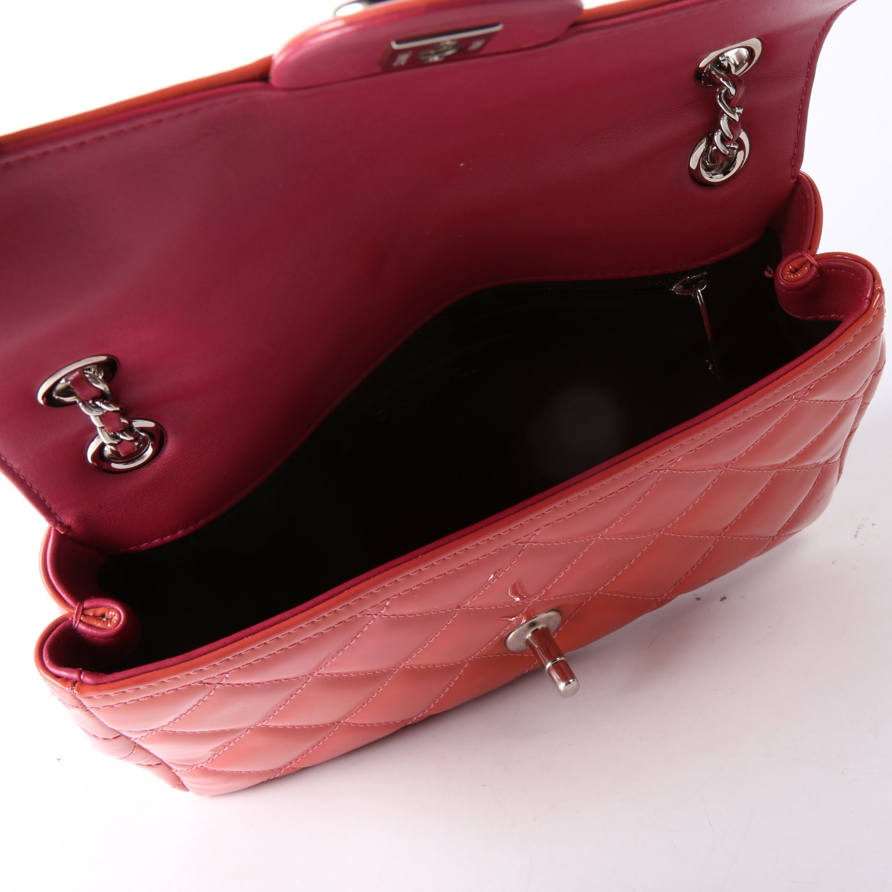Classic Flap Mini Extra Patent 20M Pink