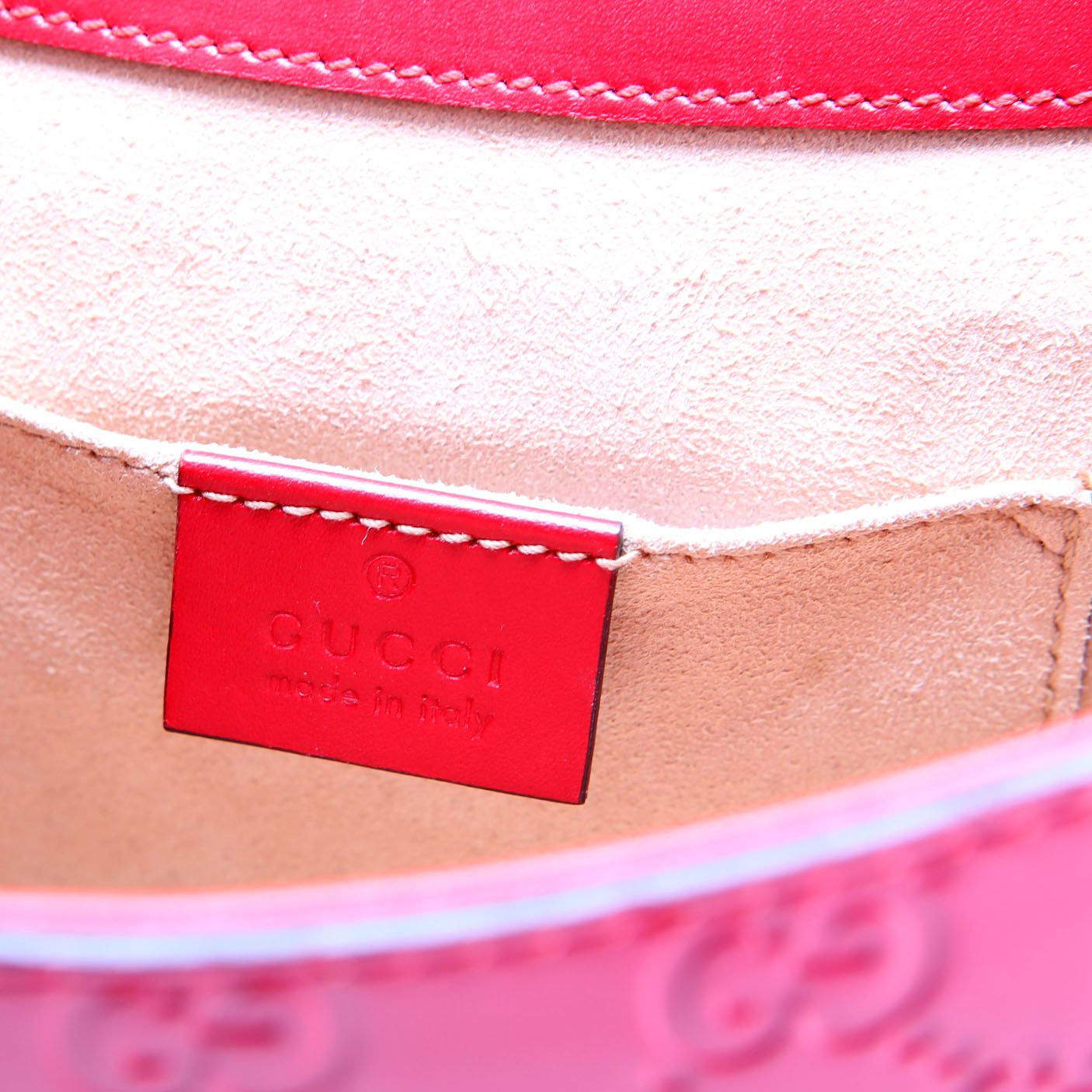 Gucci 453189 Padlock Guccissima Medium Messenger Red