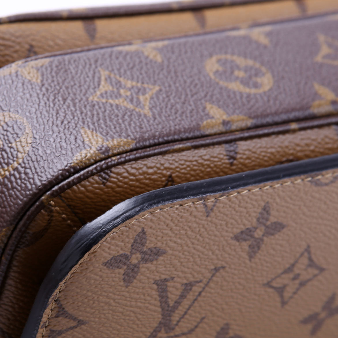 Pochette Metis Reverse Monogram