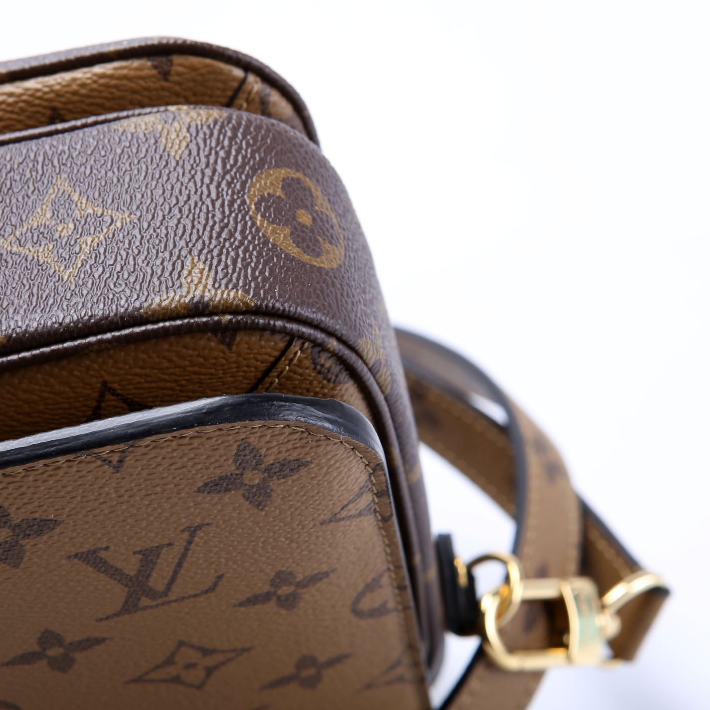 Pochette Metis Reverse Monogram