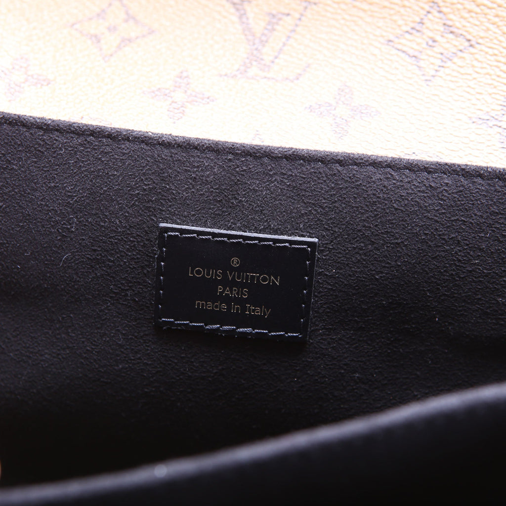 Pochette Metis Reverse Monogram