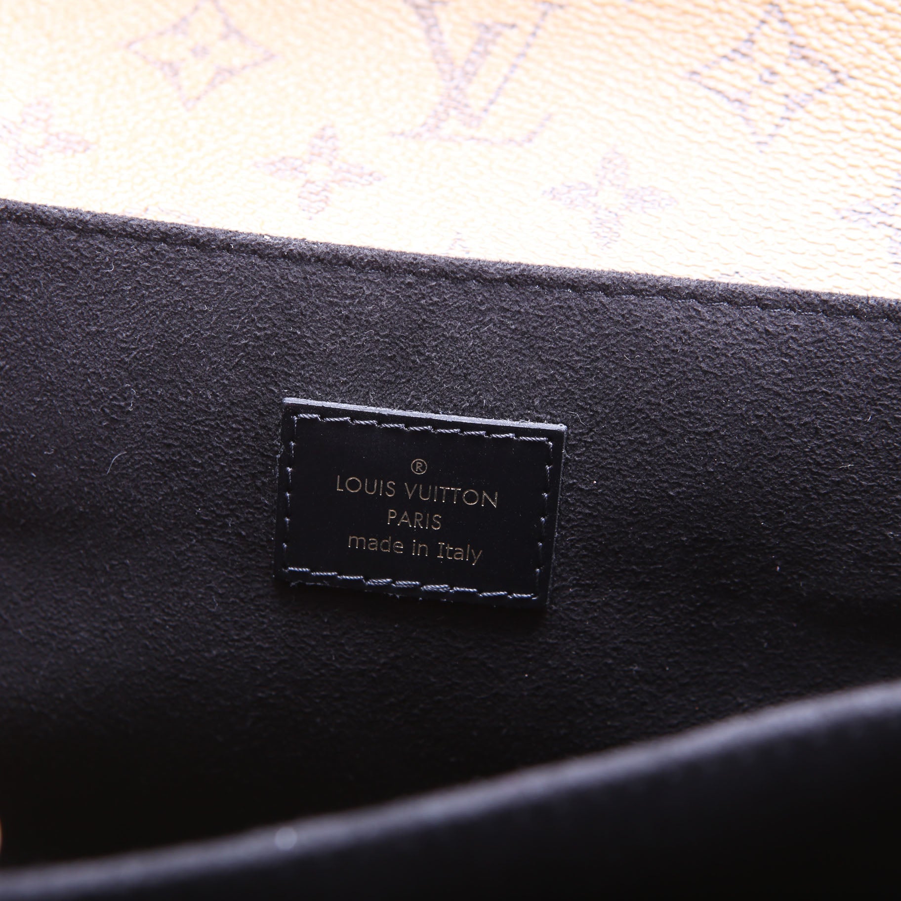 Pochette Metis Reverse Monogram