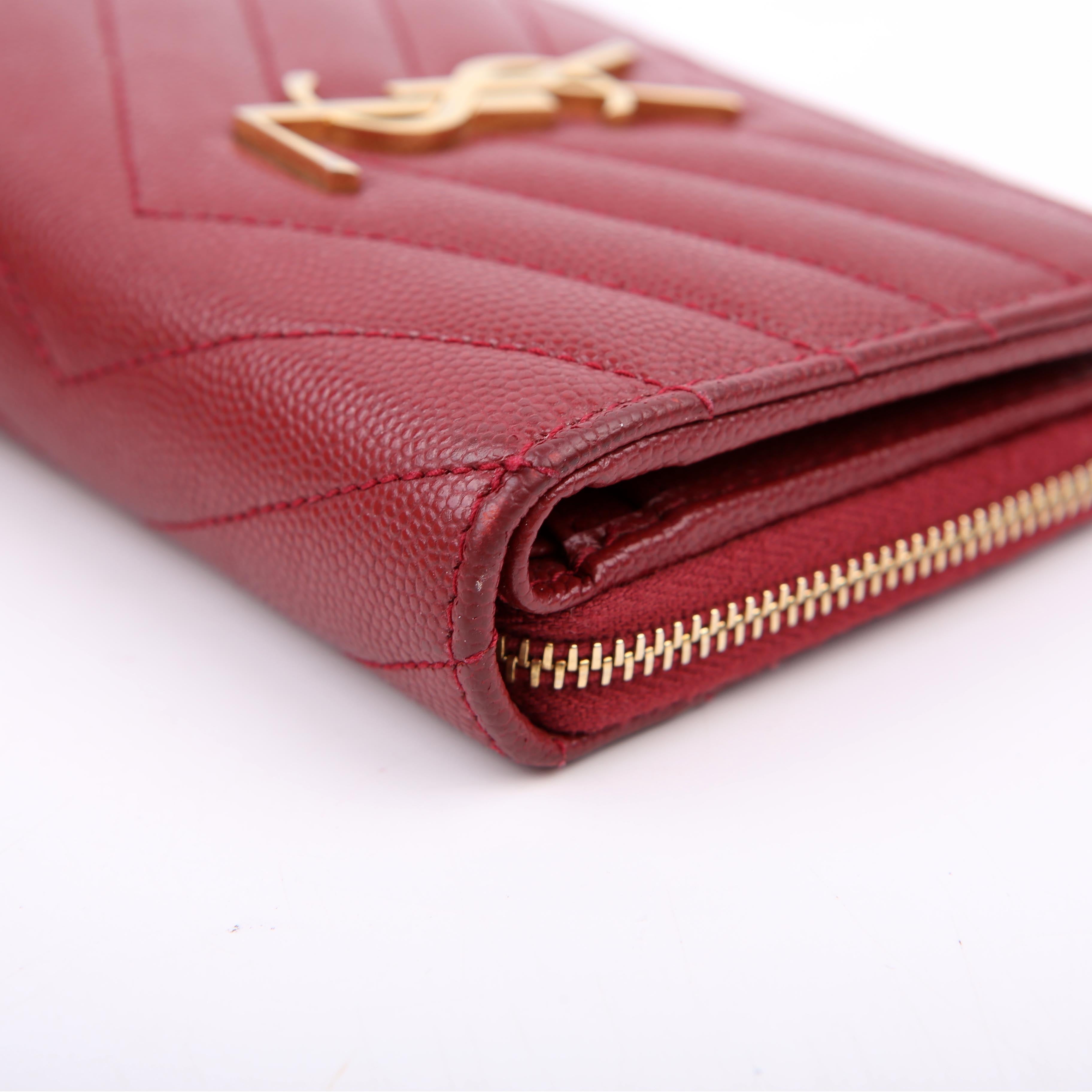 SAINT LAURENT 403723 Cassandre Grain De Poudre Compact Zip Around Wallet Burgundy