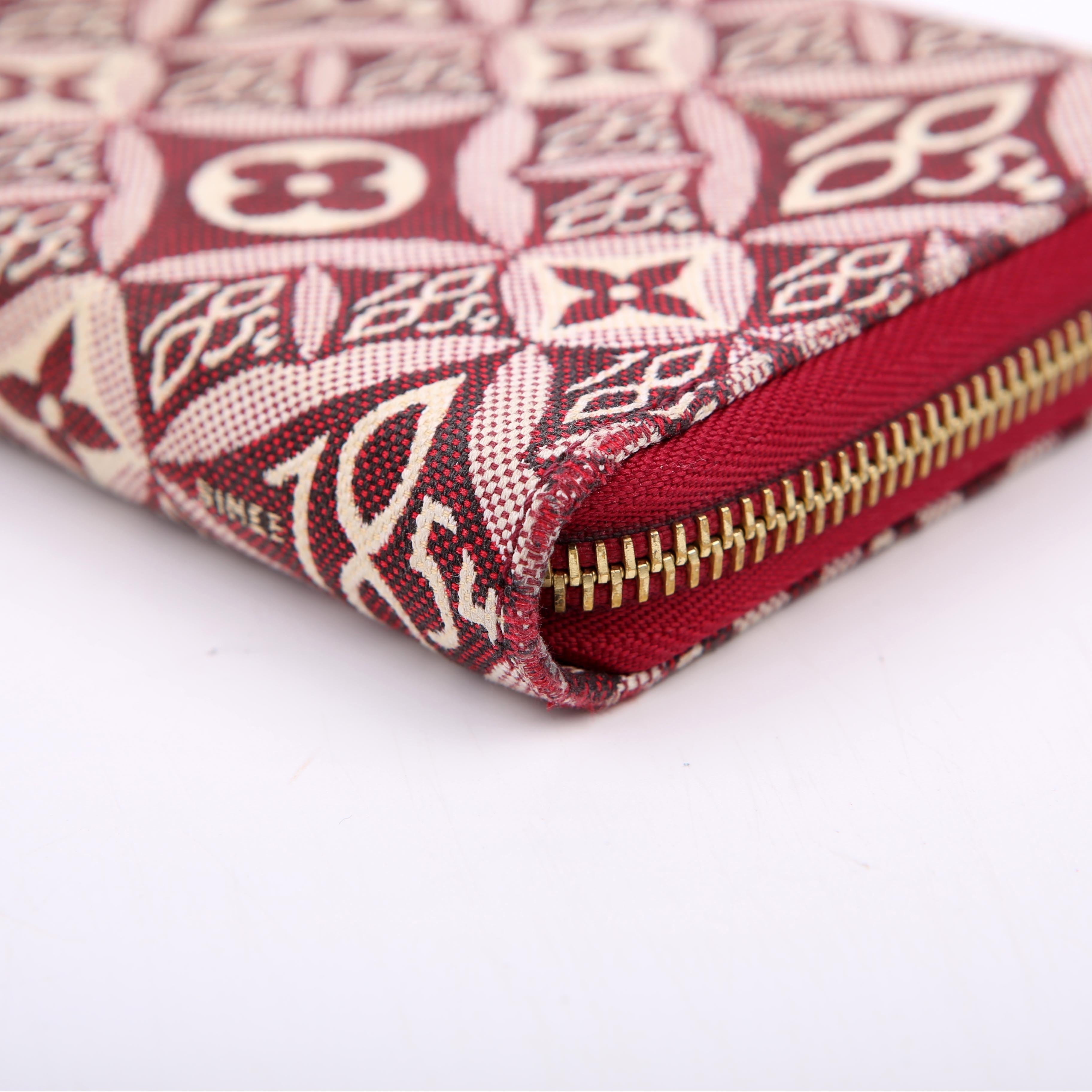 Zippy Wallet Since 1854 Jacquard Burgundy