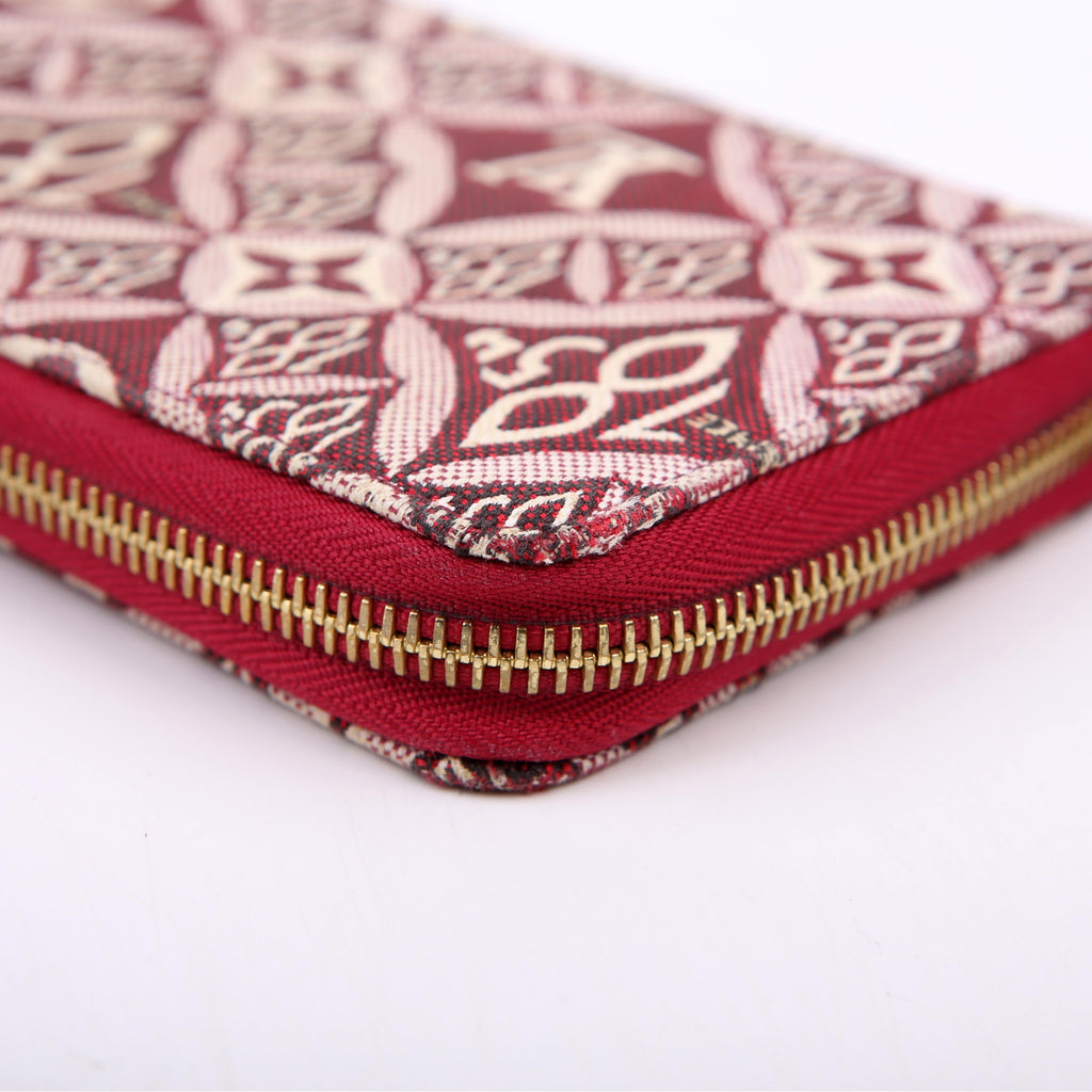 Zippy Wallet Since 1854 Jacquard Burgundy