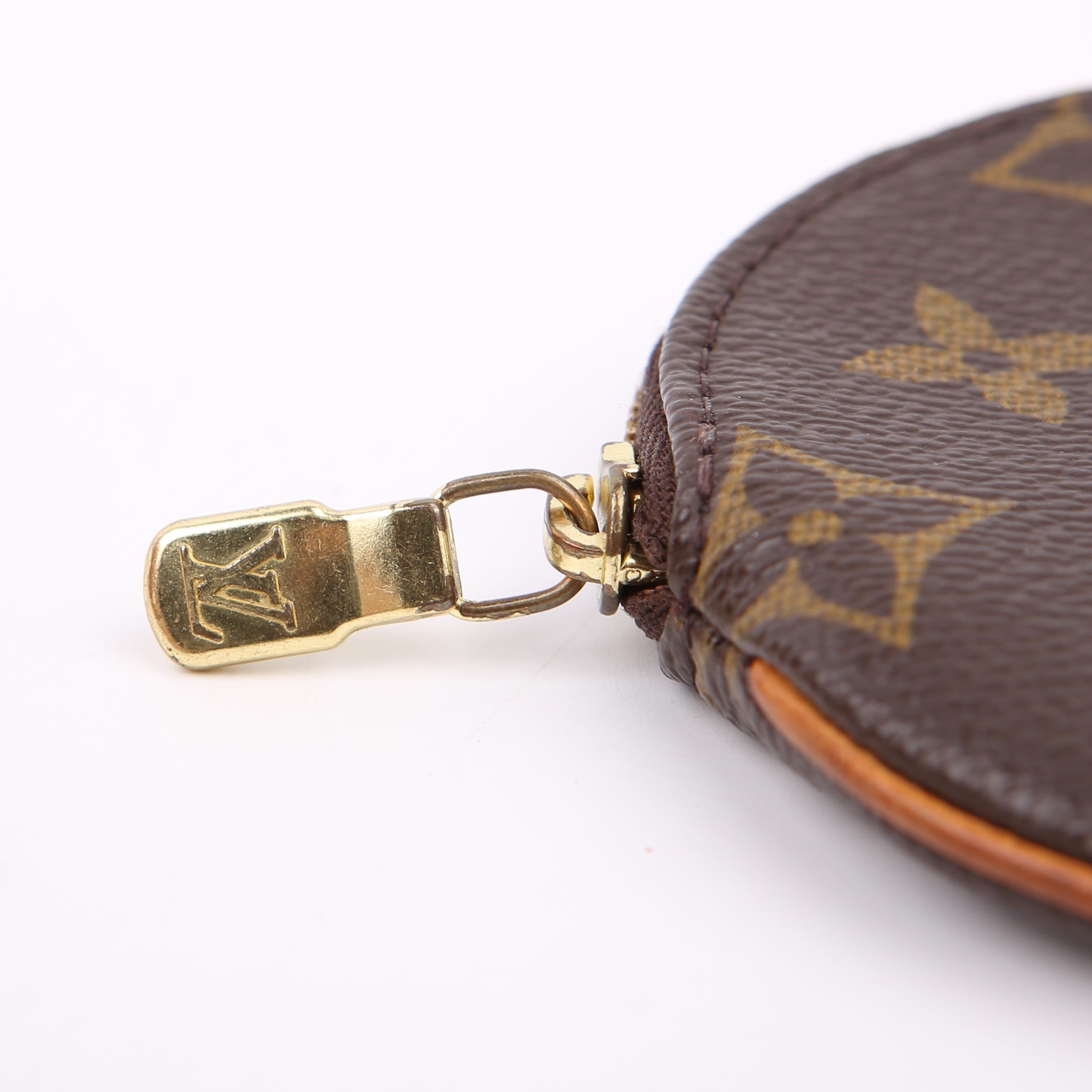 Round Coin Purse Monogram