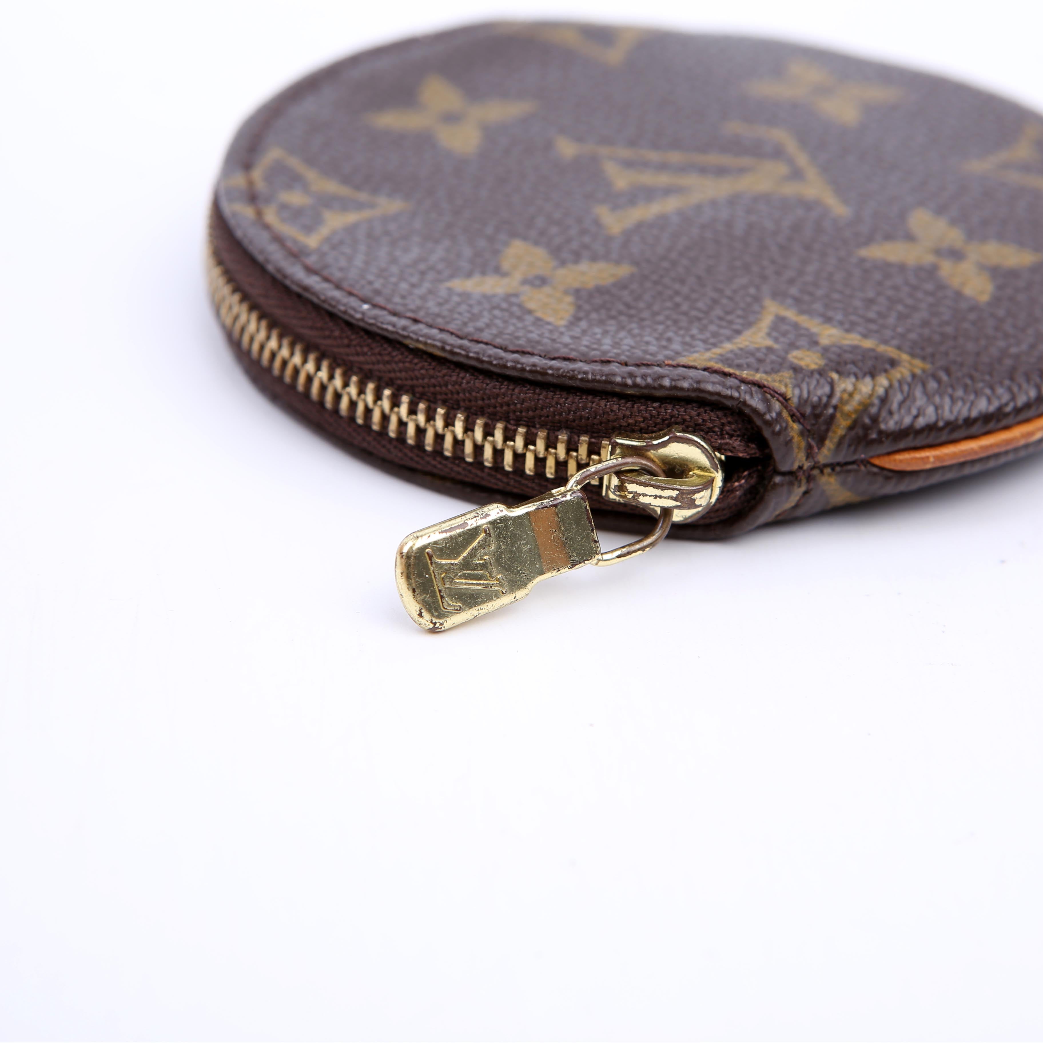 Roun Coin Purse Monogram