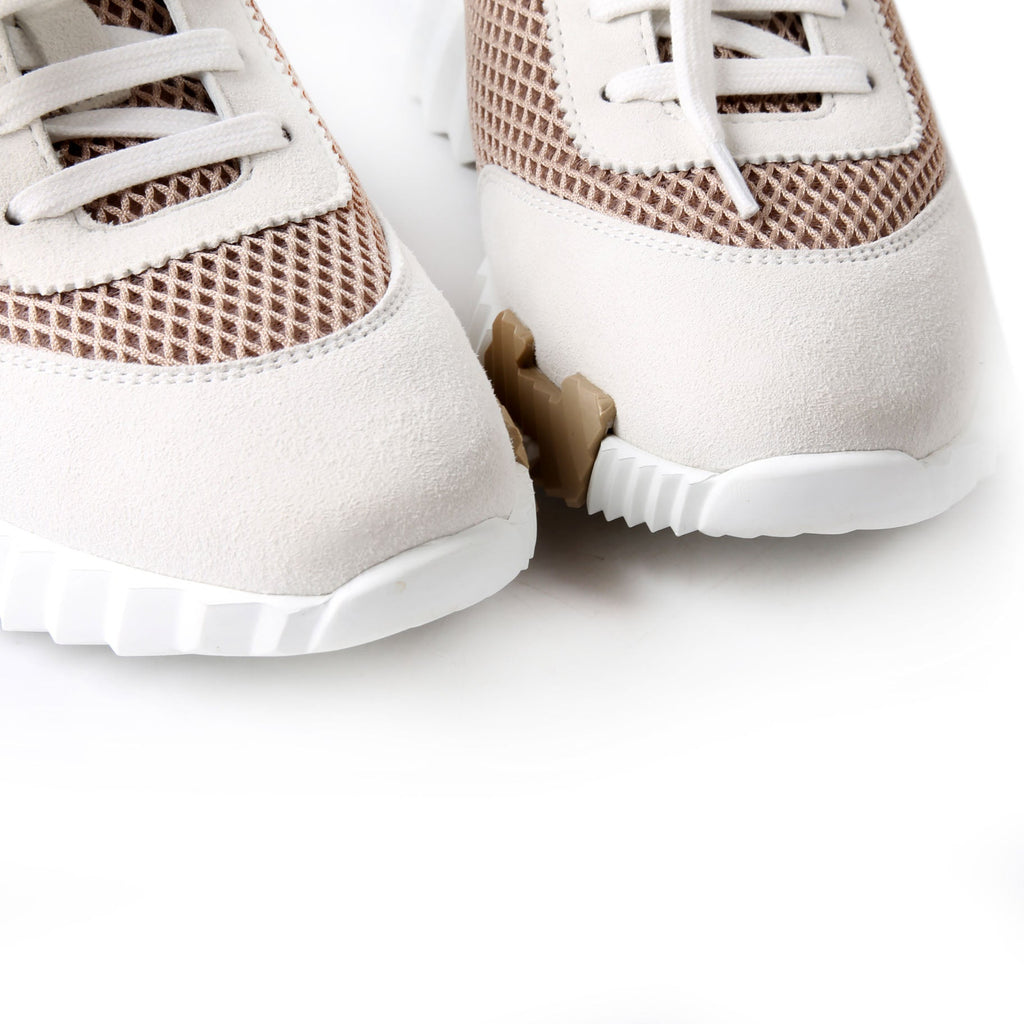 Bouncing Sneakers Size 37