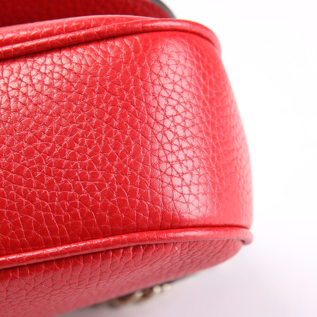 536224 Soho Chain Tassel Flap Red