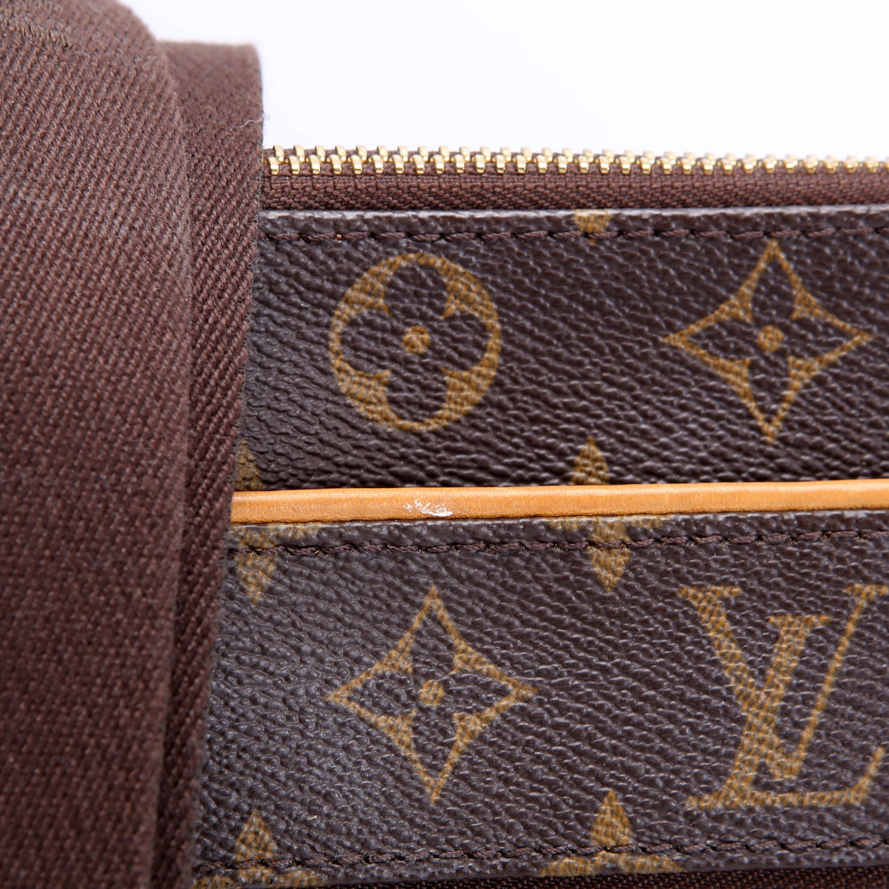 Pochette Bosphore Monogram