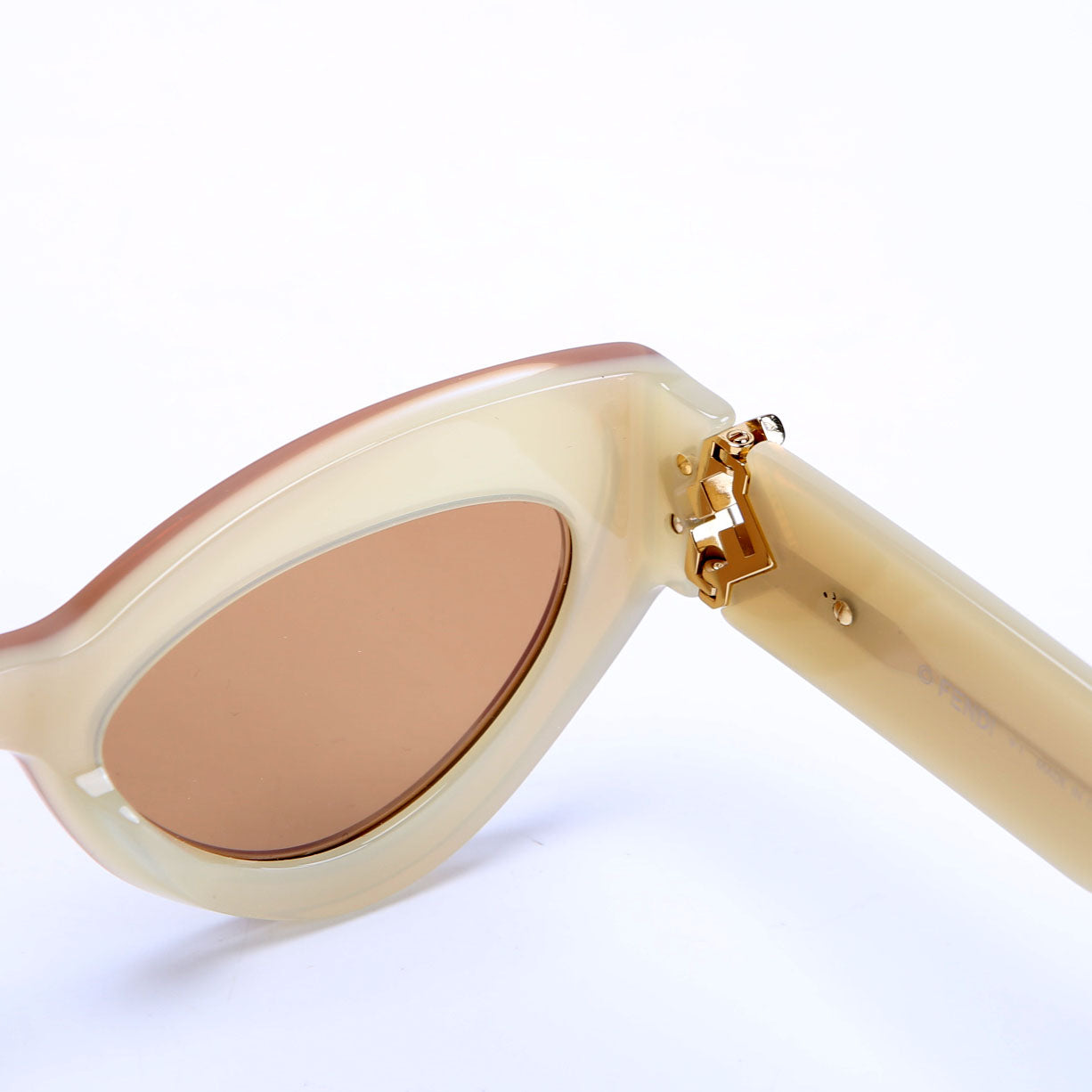 Fendi FF40146I Cat Eye Nude
