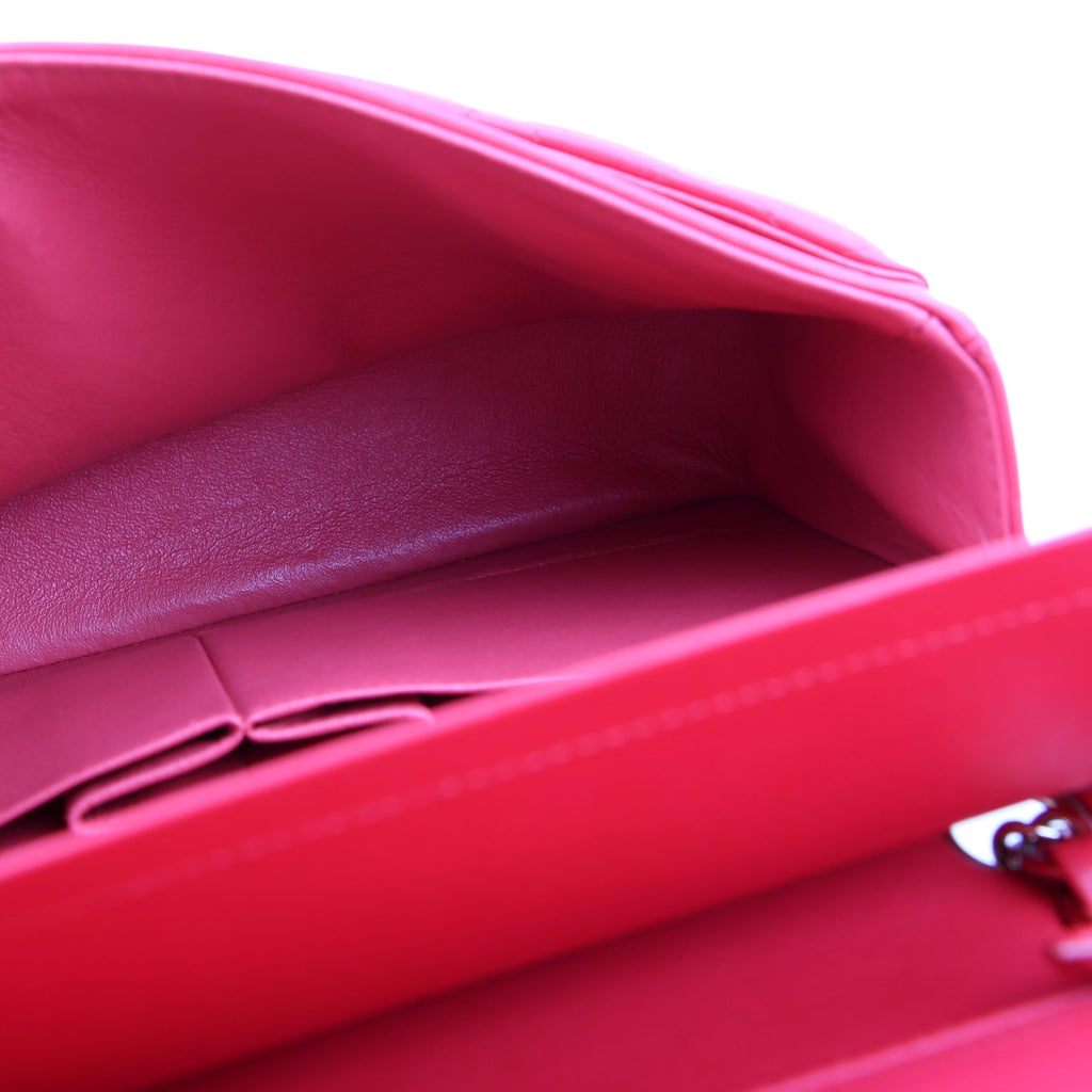 Classic Flap Medium Lambskin 25M Pink