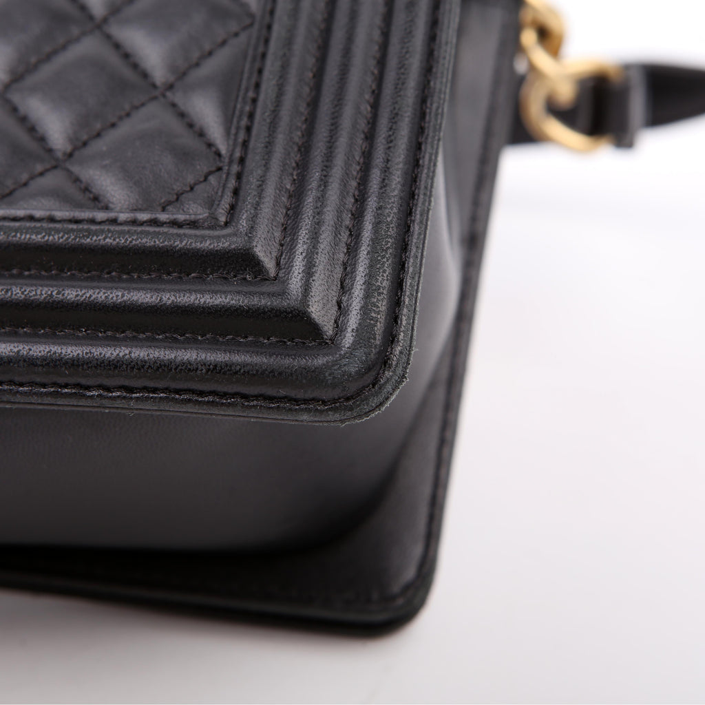 Boy Flap Medium Old Lambskin Black 22M