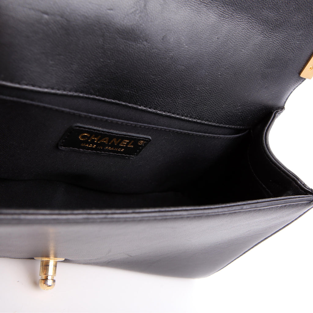 Boy Flap Medium Old Lambskin Black 22M