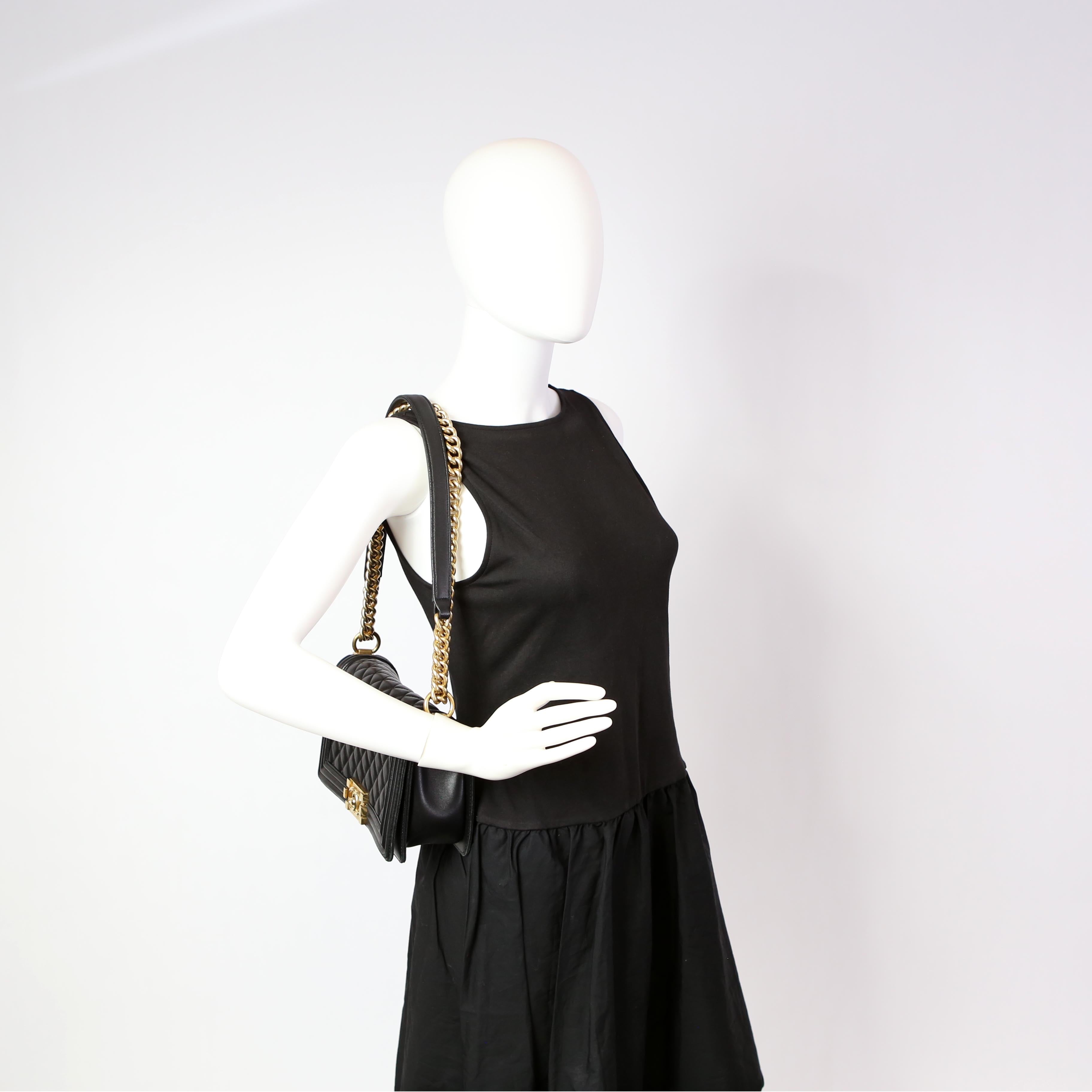 Boy Flap Medium Old Lambskin Black 22M