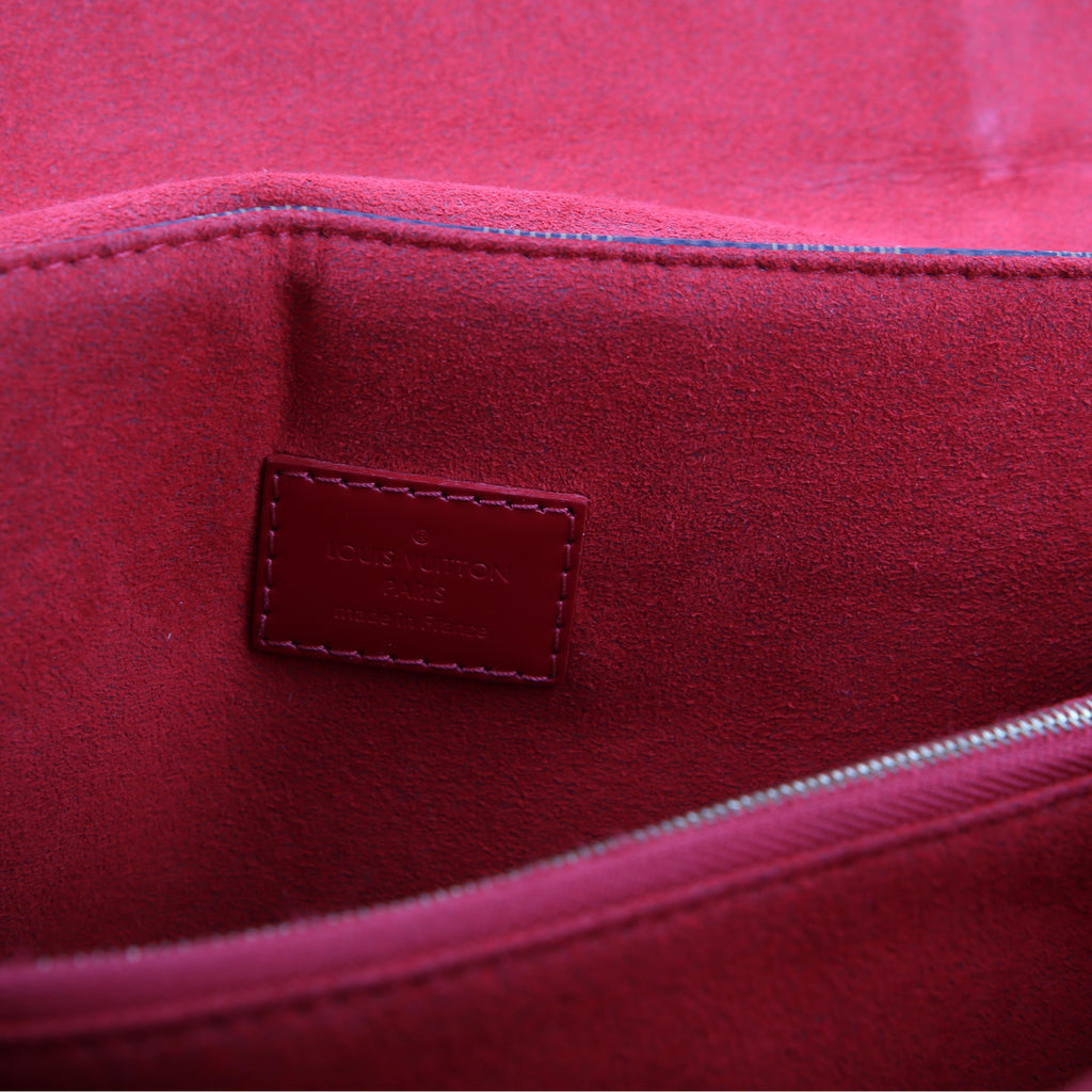 Caissa Chain Clutch Damier Ebene Red
