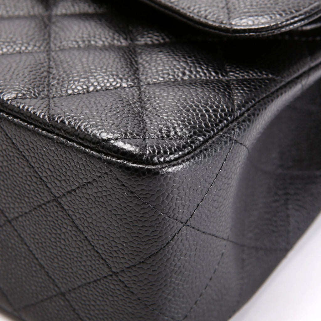 Classic Flap Jumbo Caviar 23M Black/Burgundy