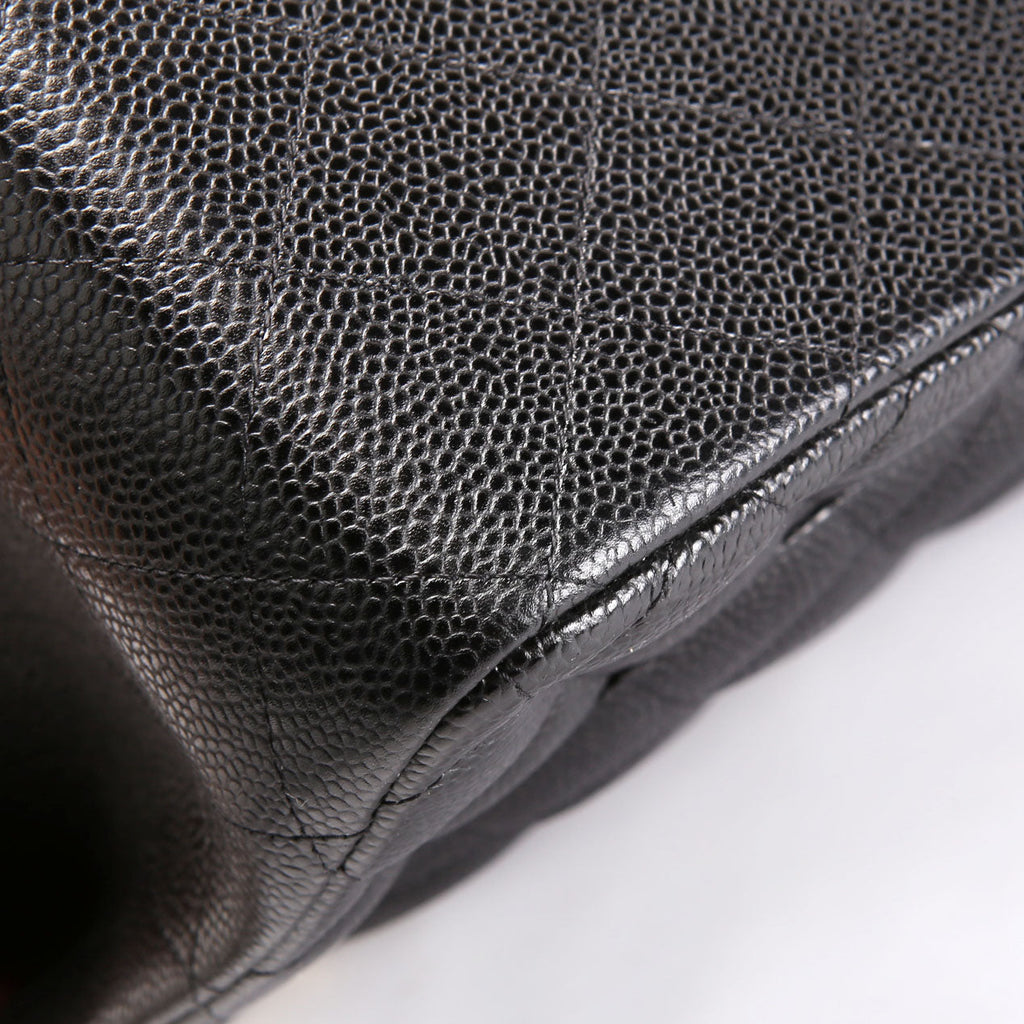 Classic Flap Jumbo Caviar 23M Black/Burgundy