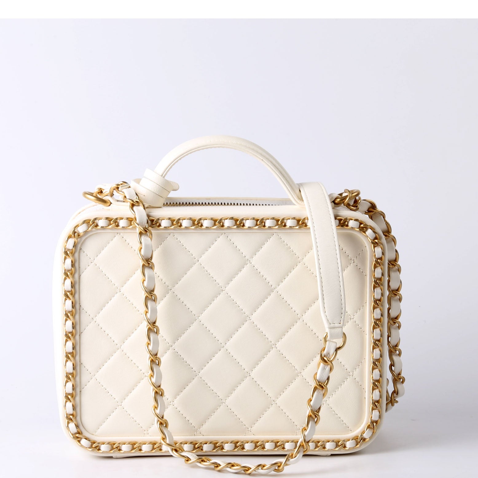 CC Filigree Vanity Case Medium 29M White
