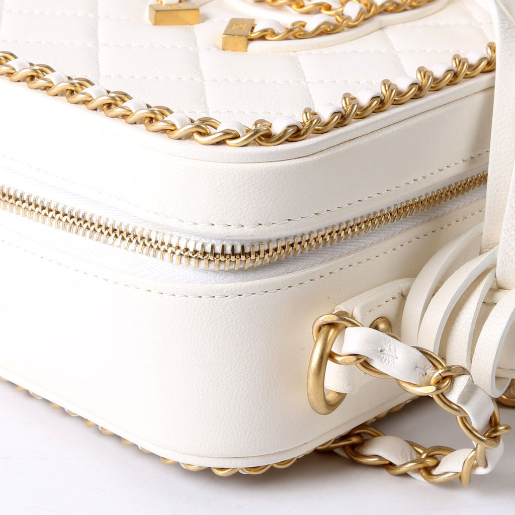 CC Filigree Vanity Case Medium 29M White