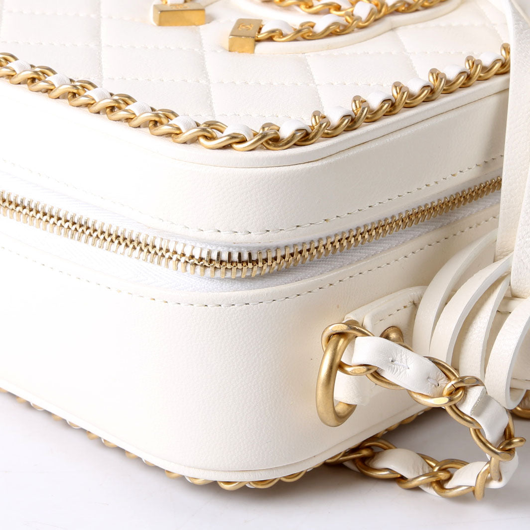 CC Filigree Vanity Case Medium 29M White