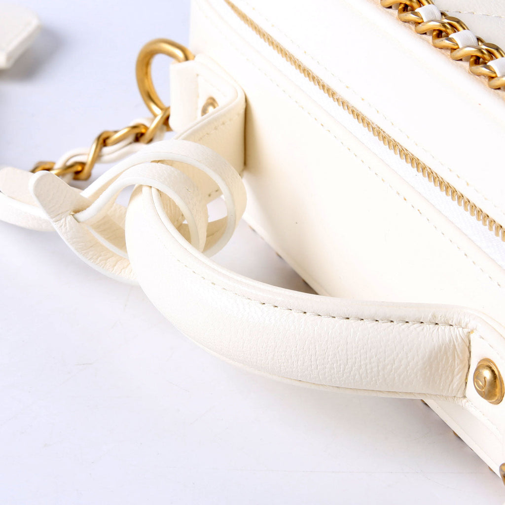 CC Filigree Vanity Case Medium 29M White
