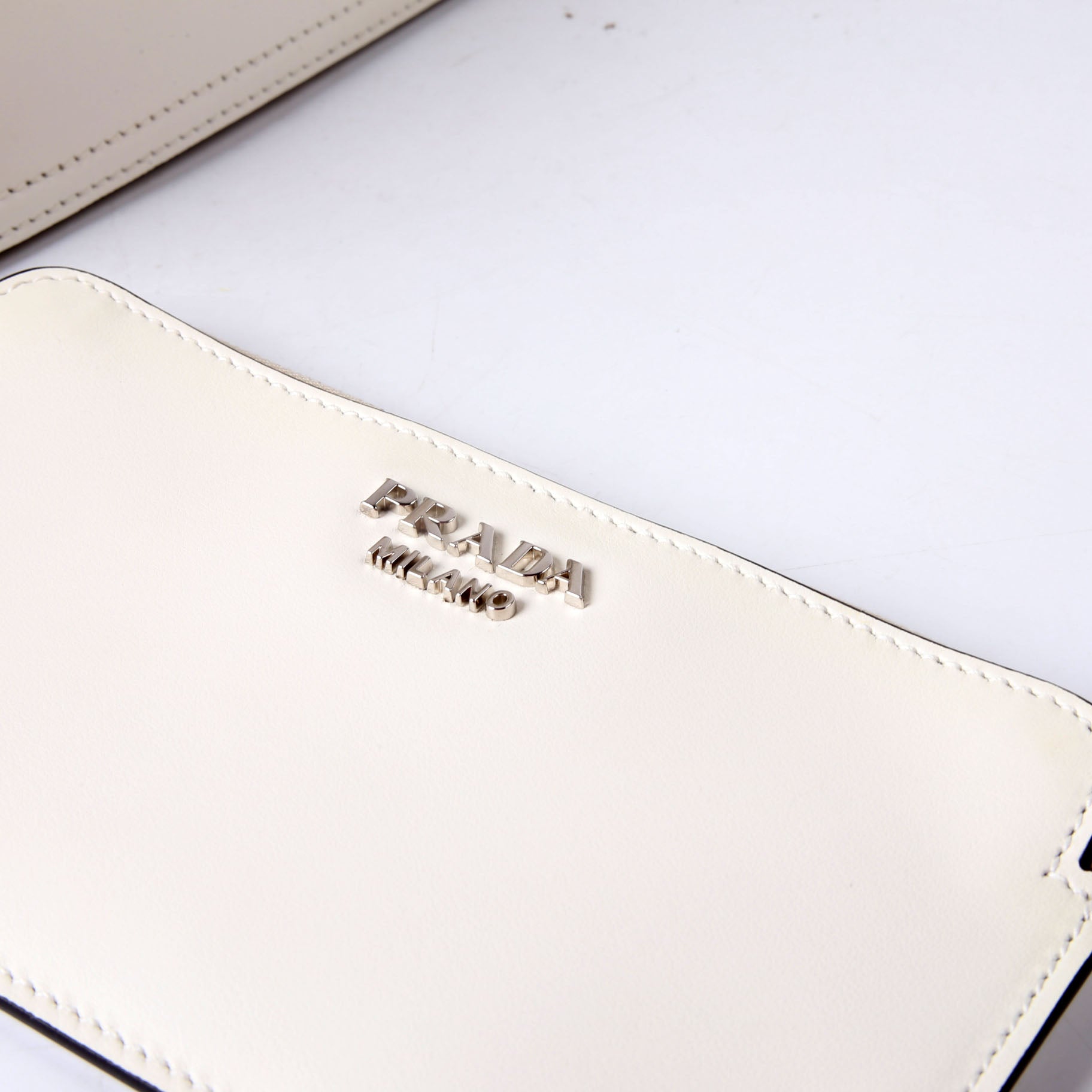 Tress Vitello Intreccio Tote Bag White