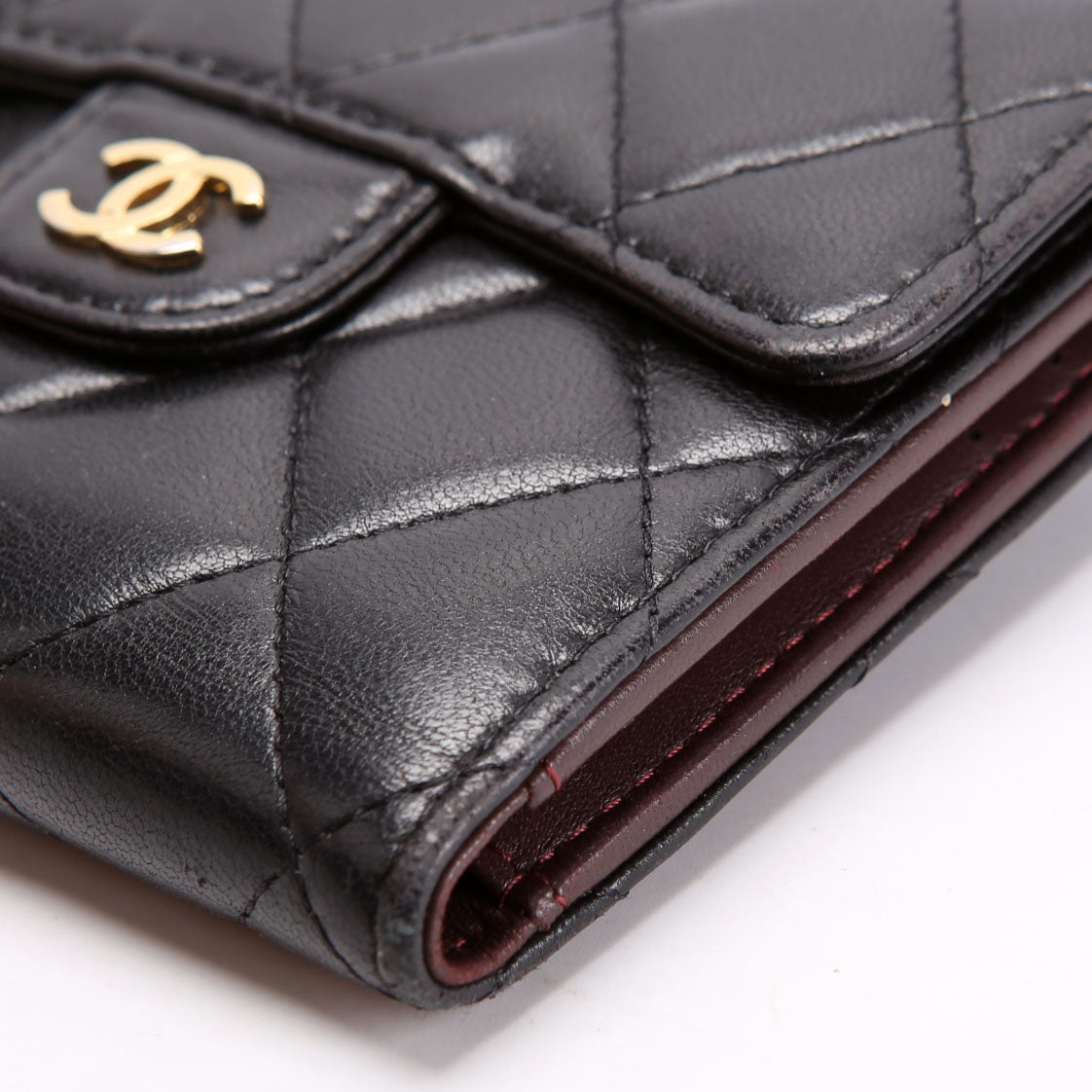 Classic Compact Flap Wallet Lambskin 22M Black