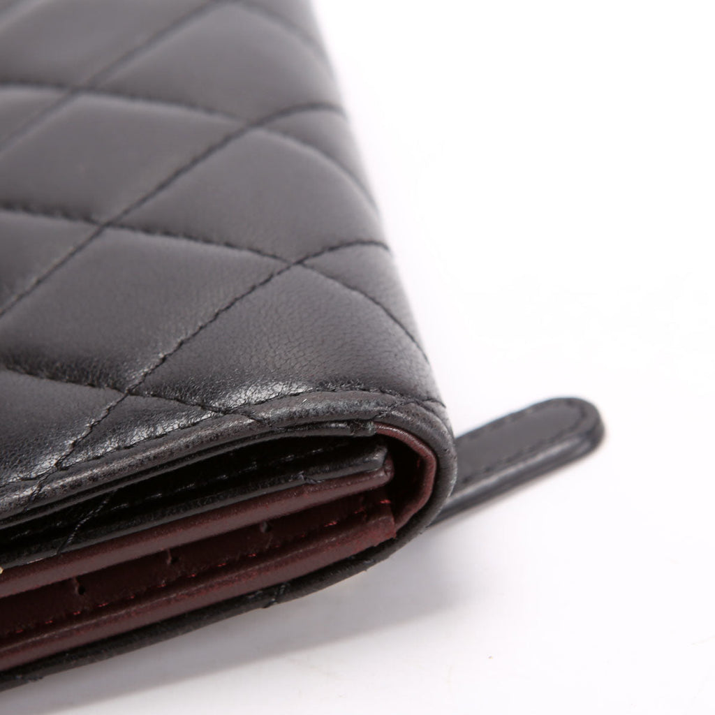 Classic Compact Flap Wallet Lambskin 22M Black