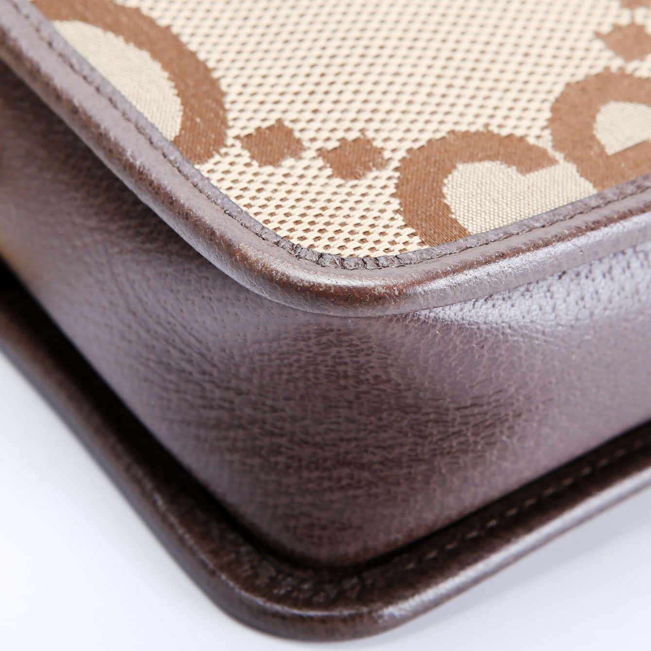 Gucci 696075 Jumbo GG Mini Camera Brown