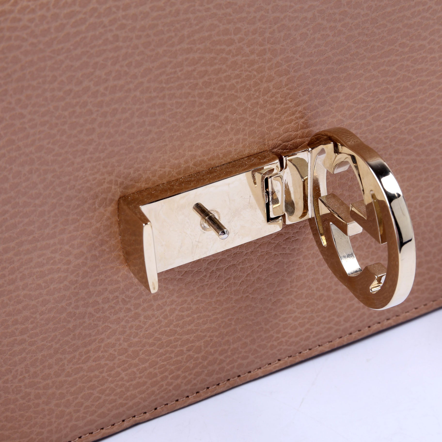 510304 Interlocking Small Crossbody Nude
