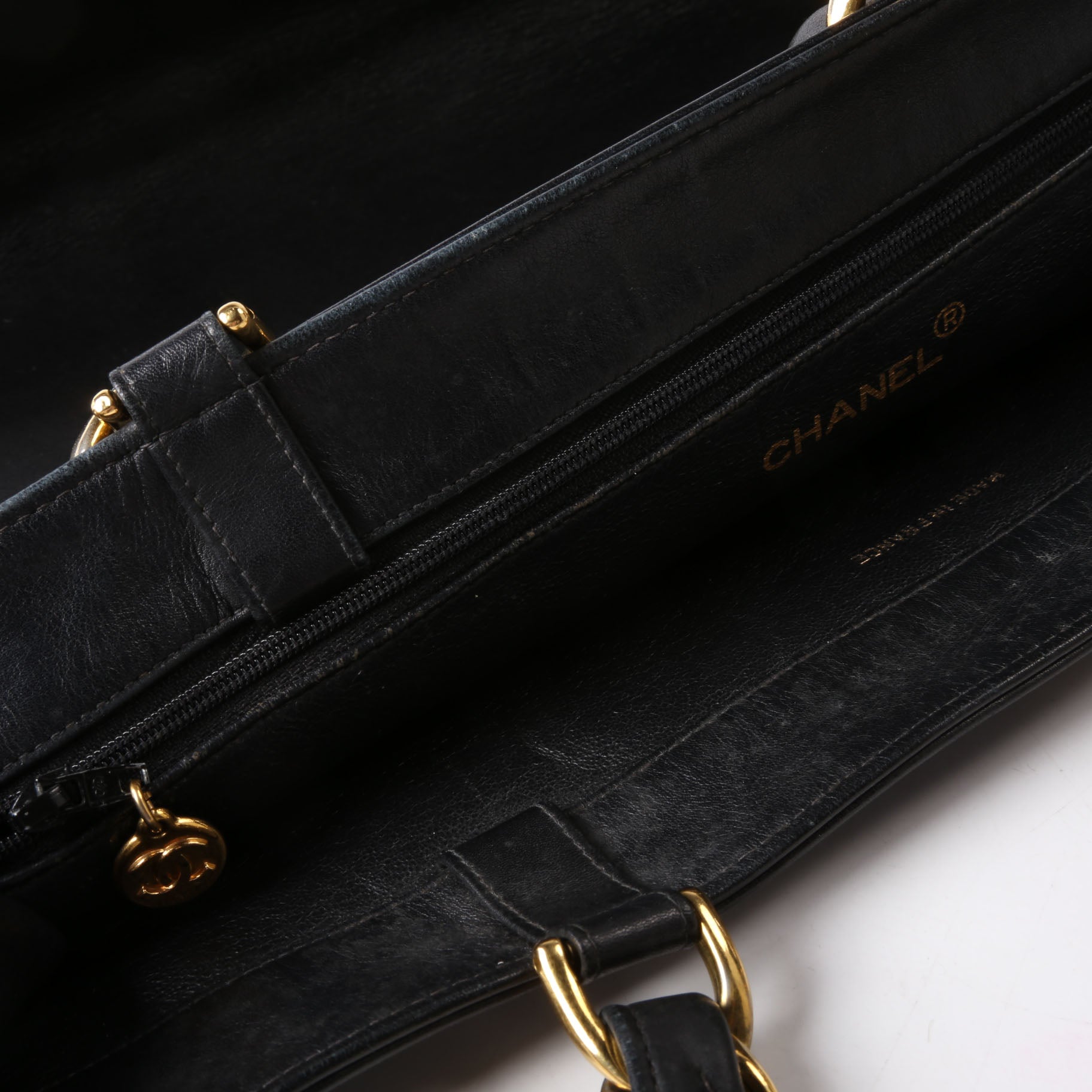 CC Lambskin Chain Tote Extra Large Vintage Black